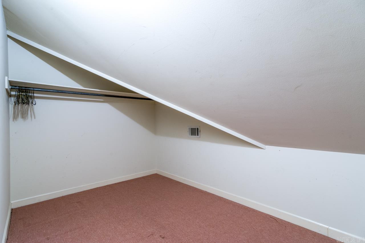 SHADY VALLEY - Residential