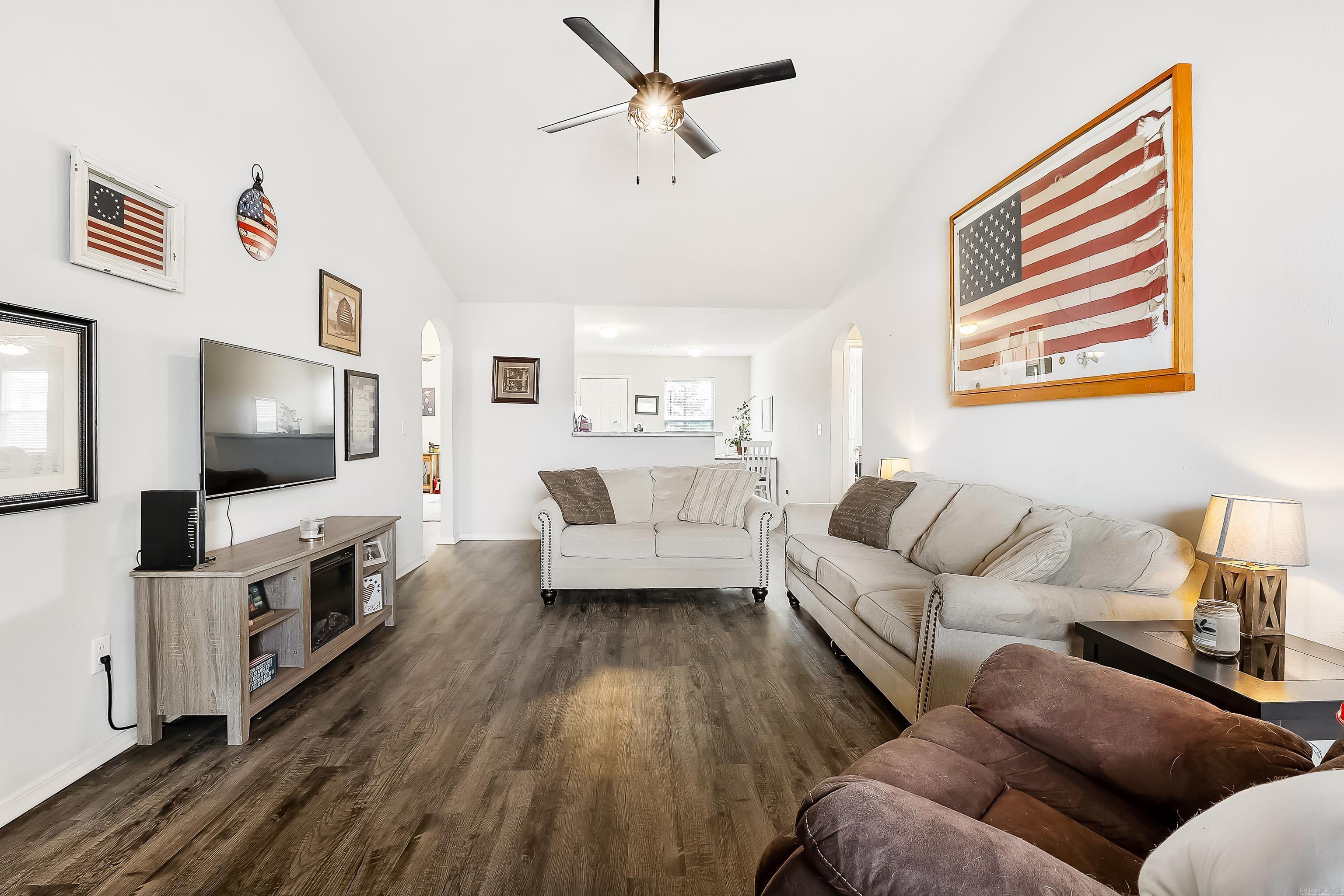 THE MEADOWS - Residential