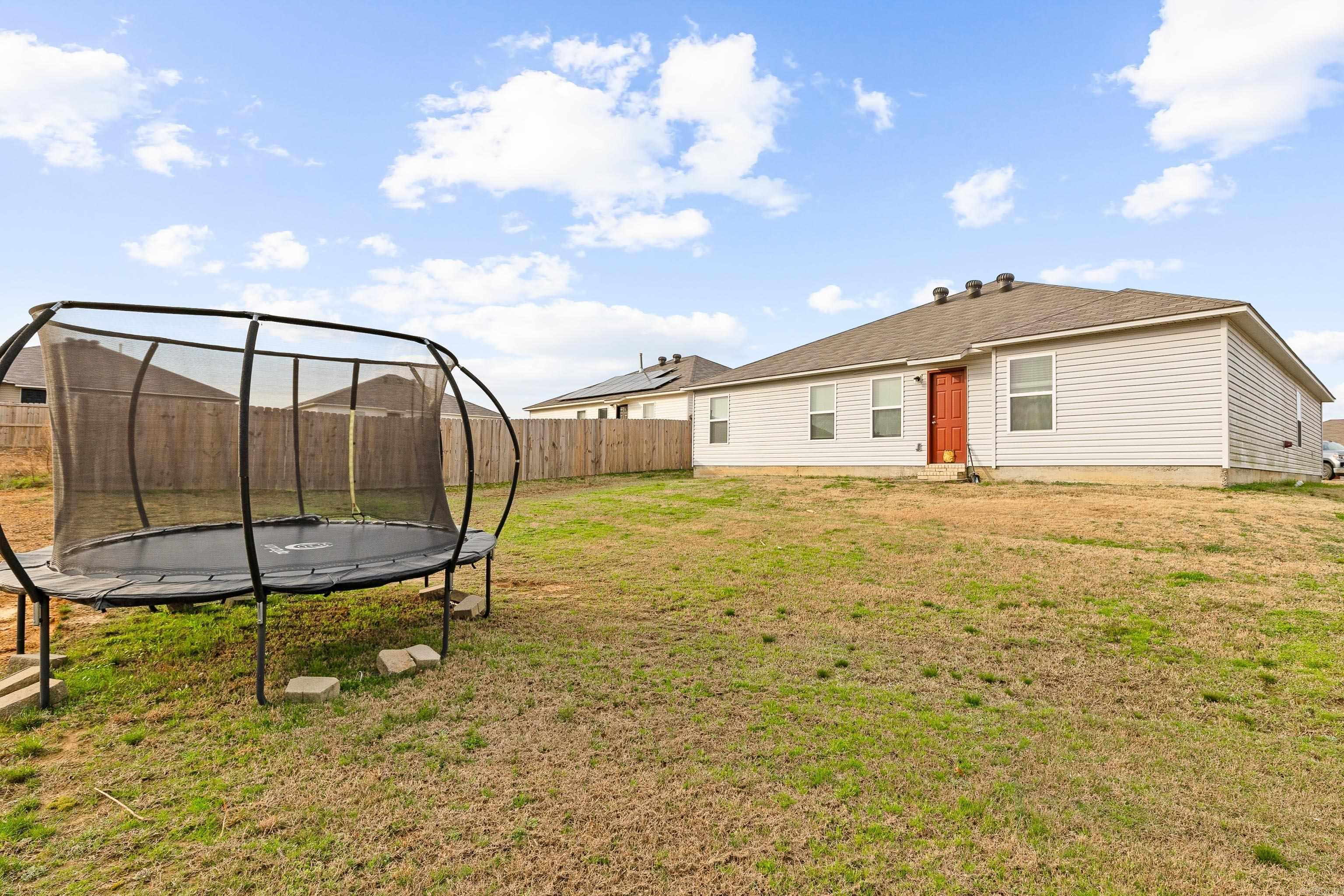 THE MEADOWS - Residential