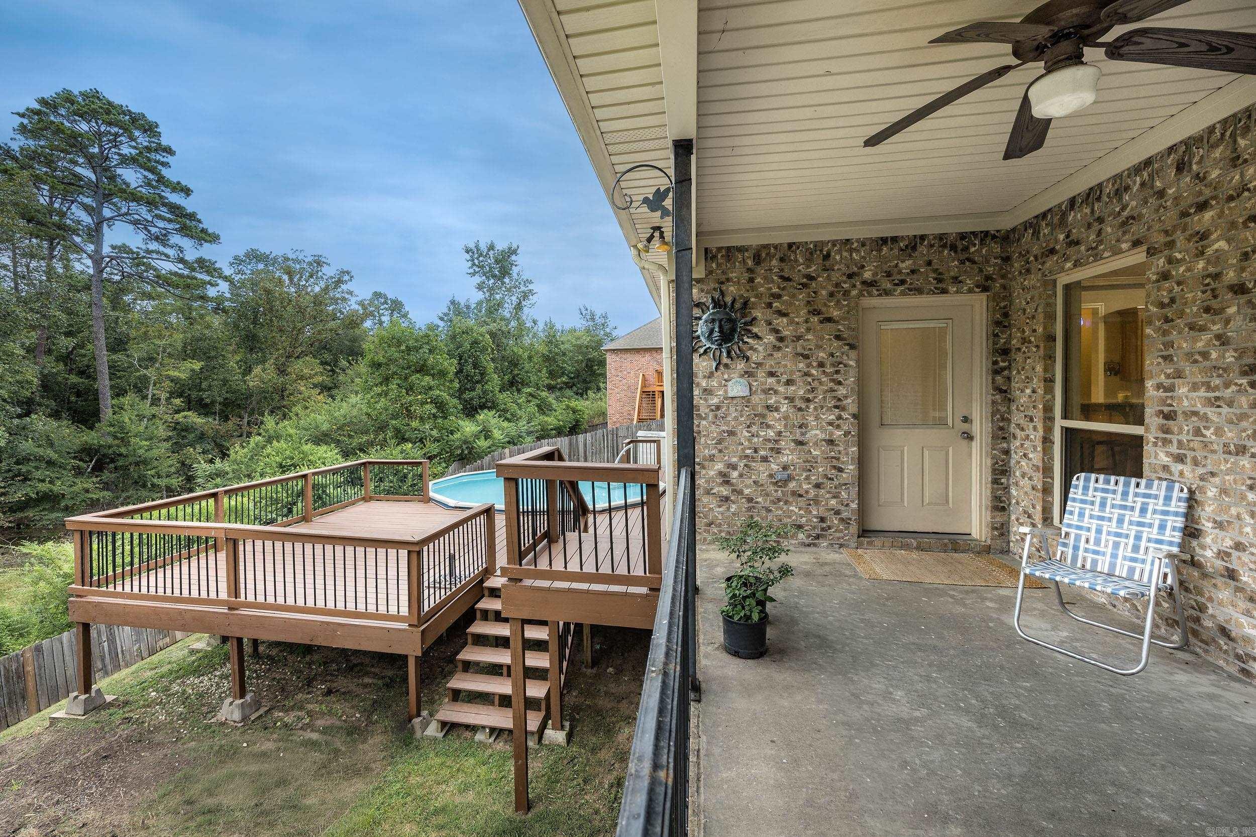 CAPITOL LAKES ESTATES - Residential