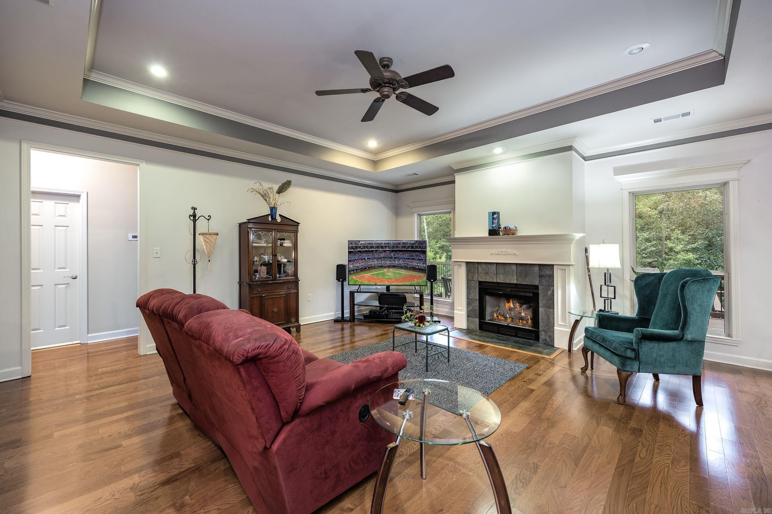 CAPITOL LAKES ESTATES - Residential