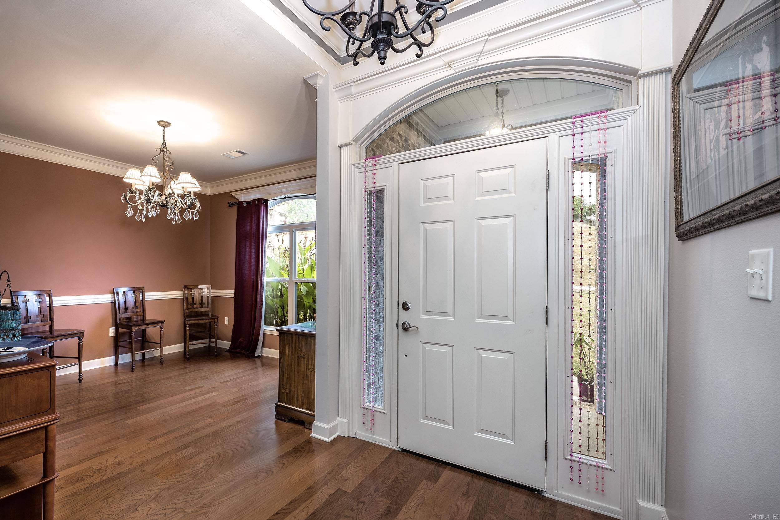 CAPITOL LAKES ESTATES - Residential