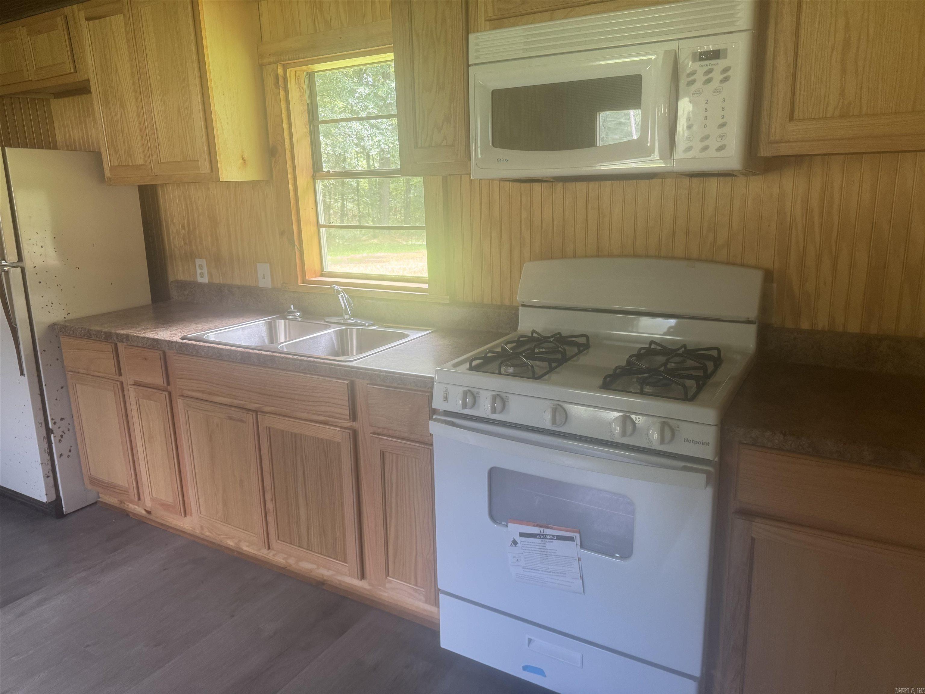 Felsenthal - Residential