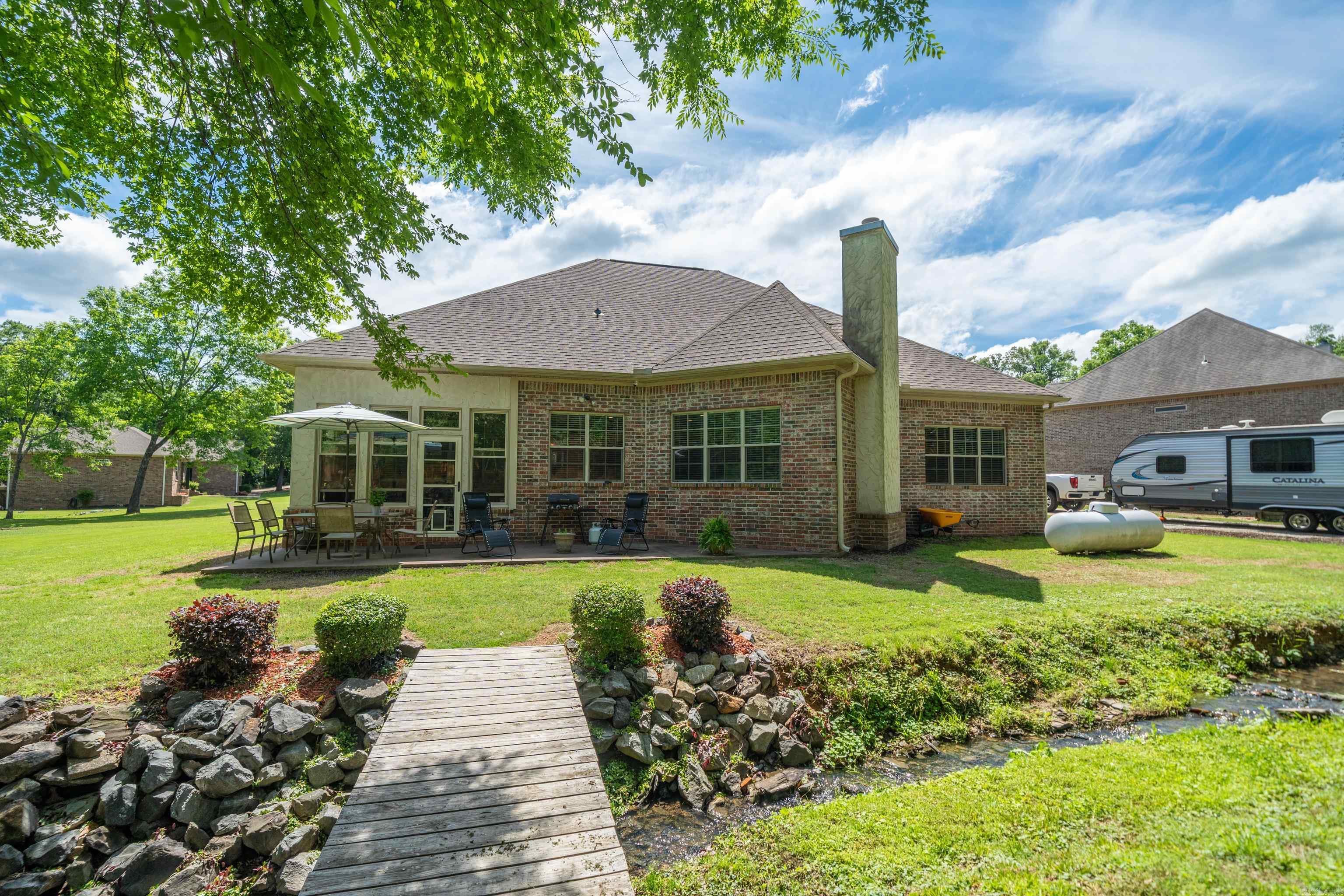 HIGH MEADOW ESTATES - Residential