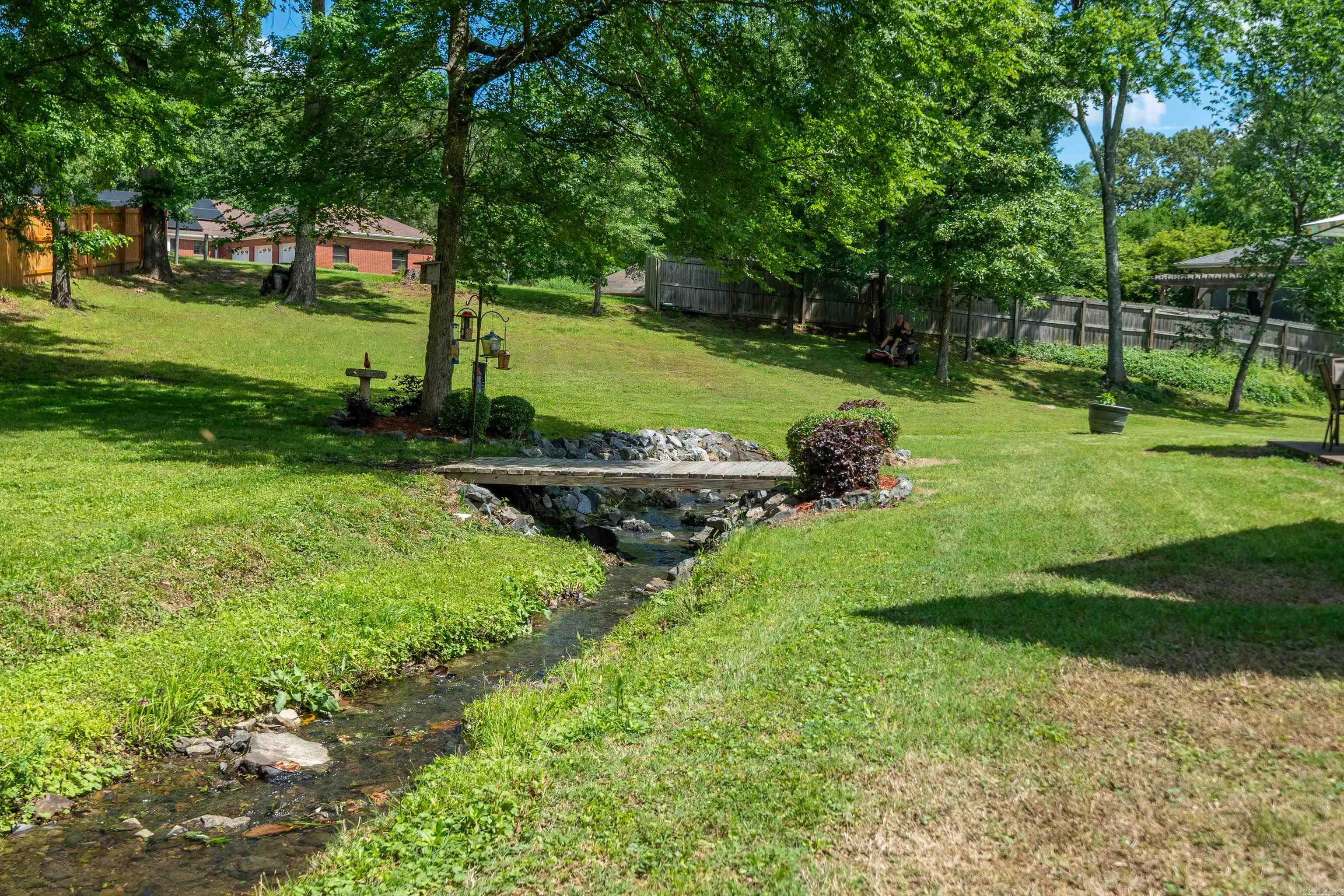HIGH MEADOW ESTATES - Residential