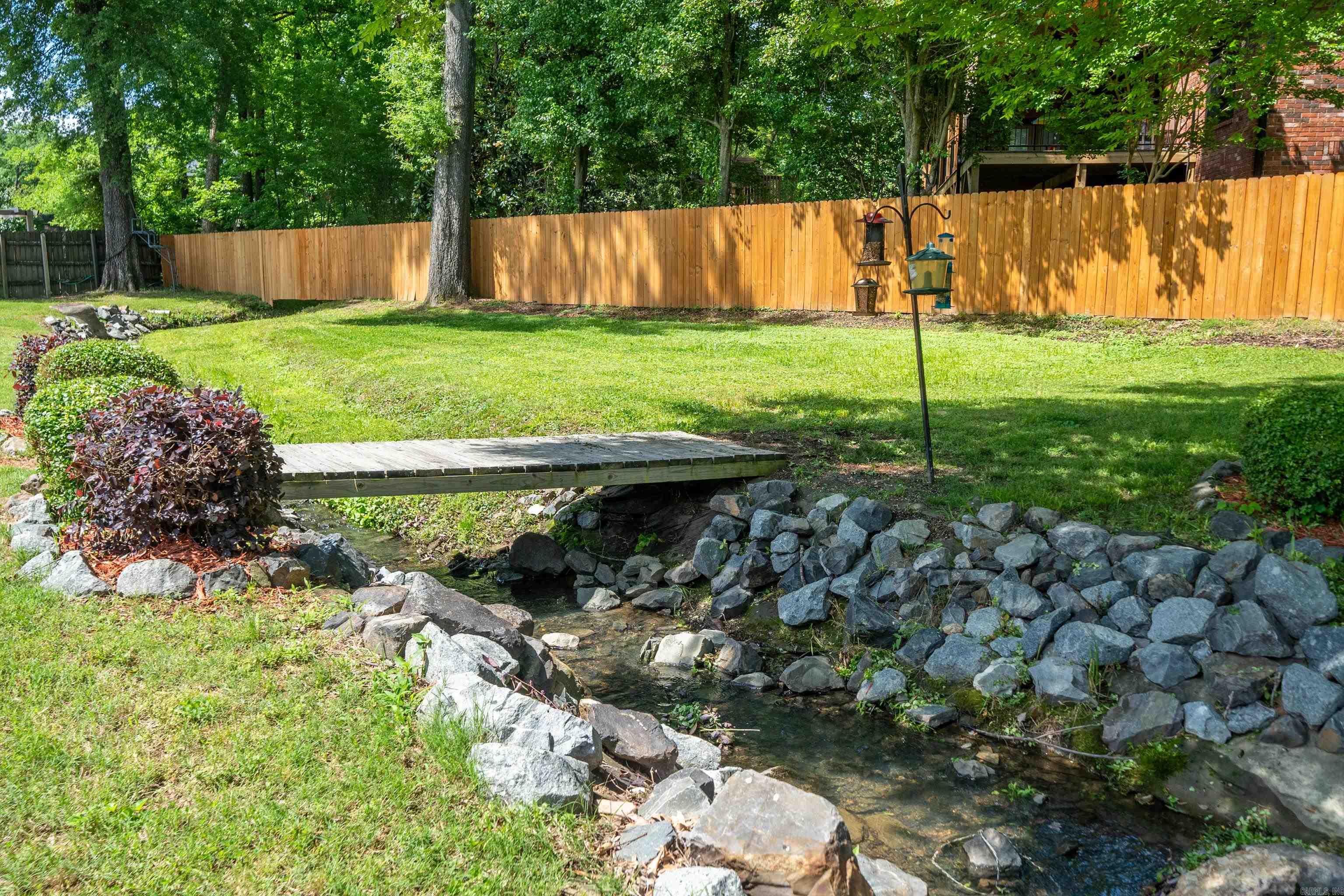 HIGH MEADOW ESTATES - Residential