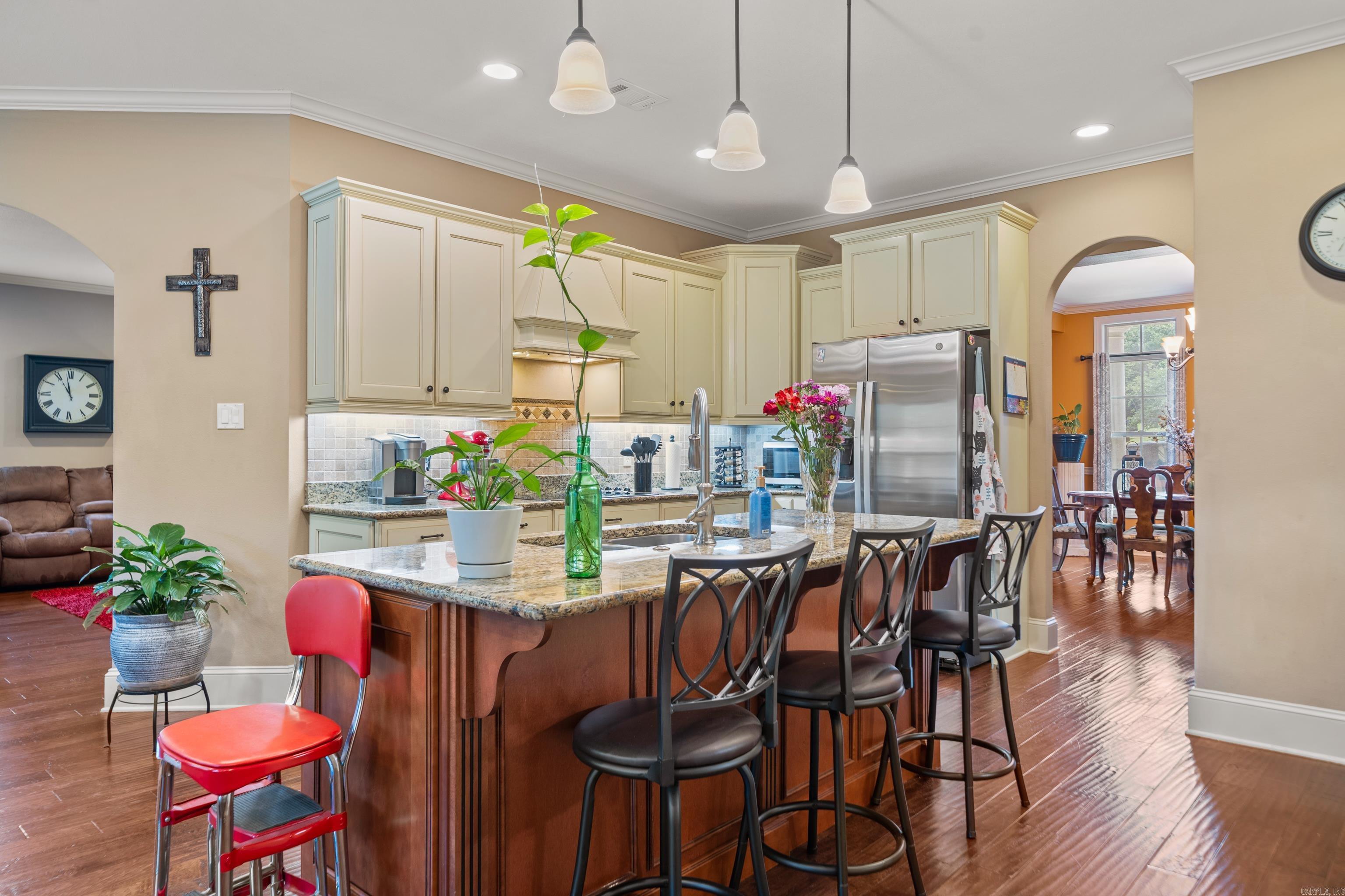 HIGH MEADOW ESTATES - Residential