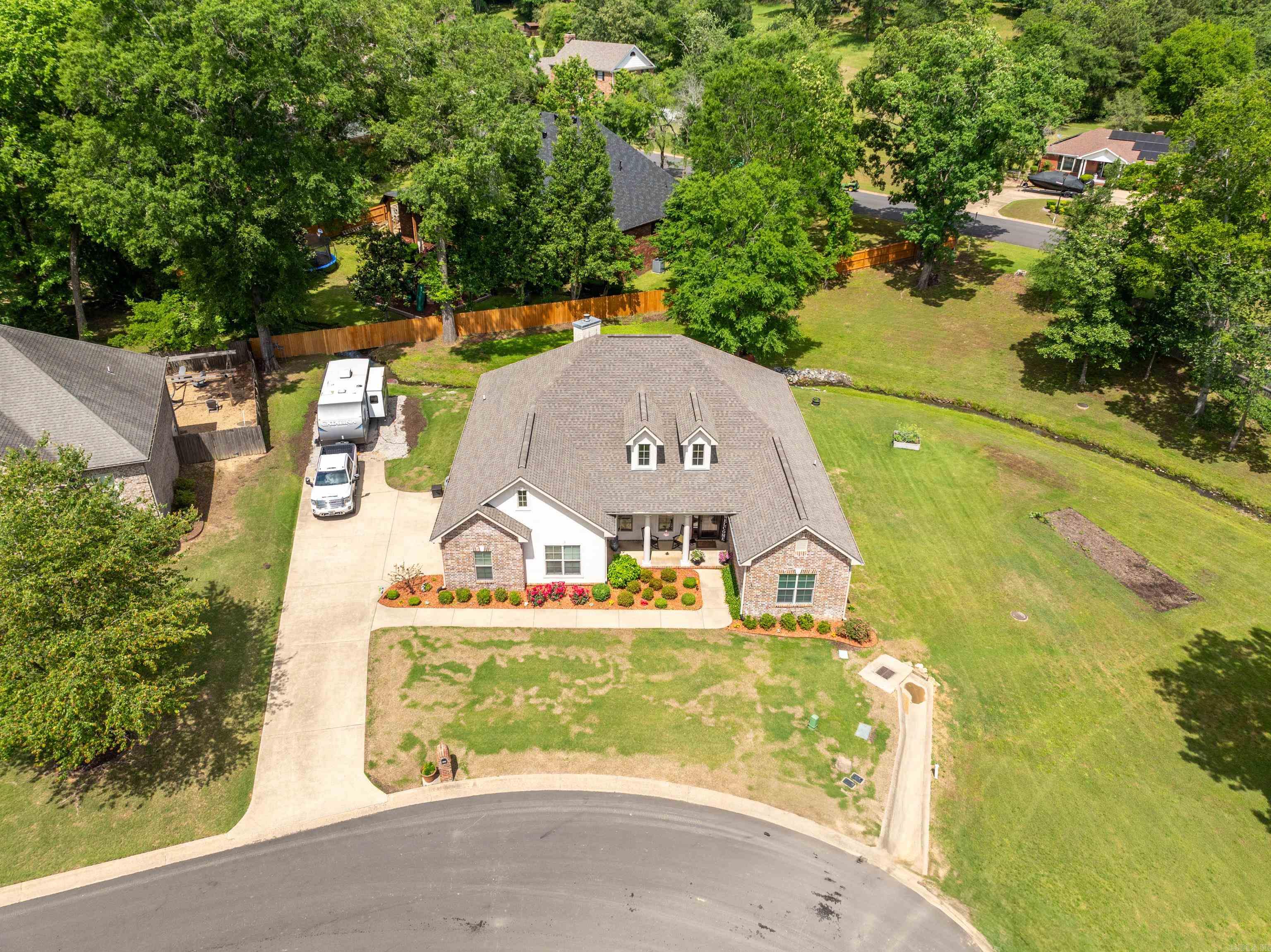 HIGH MEADOW ESTATES - Residential