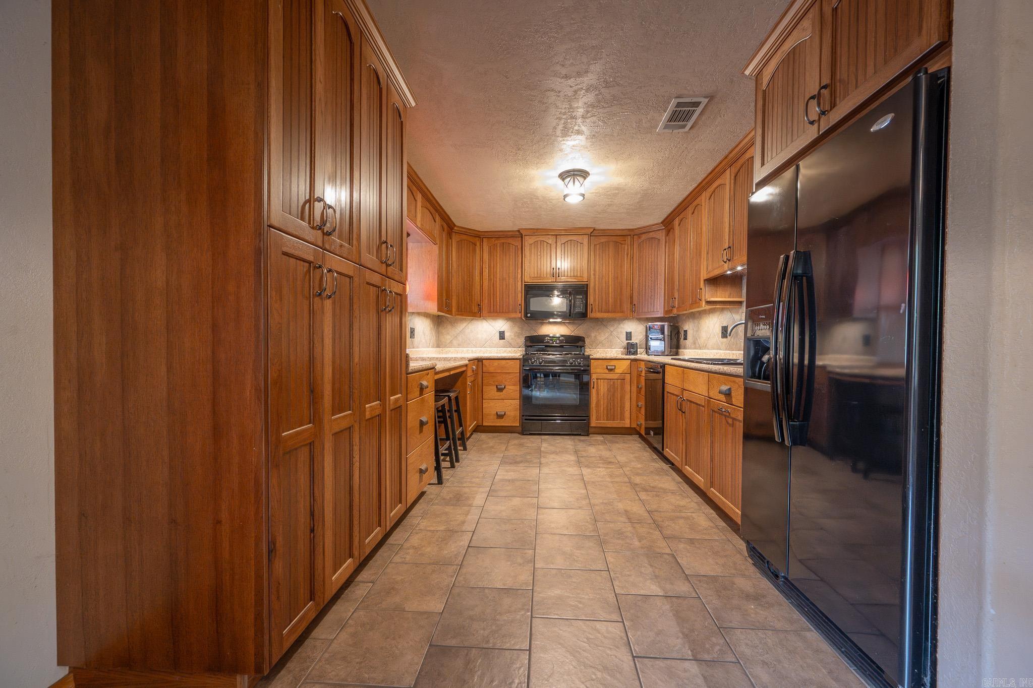 Halls Second - Residential