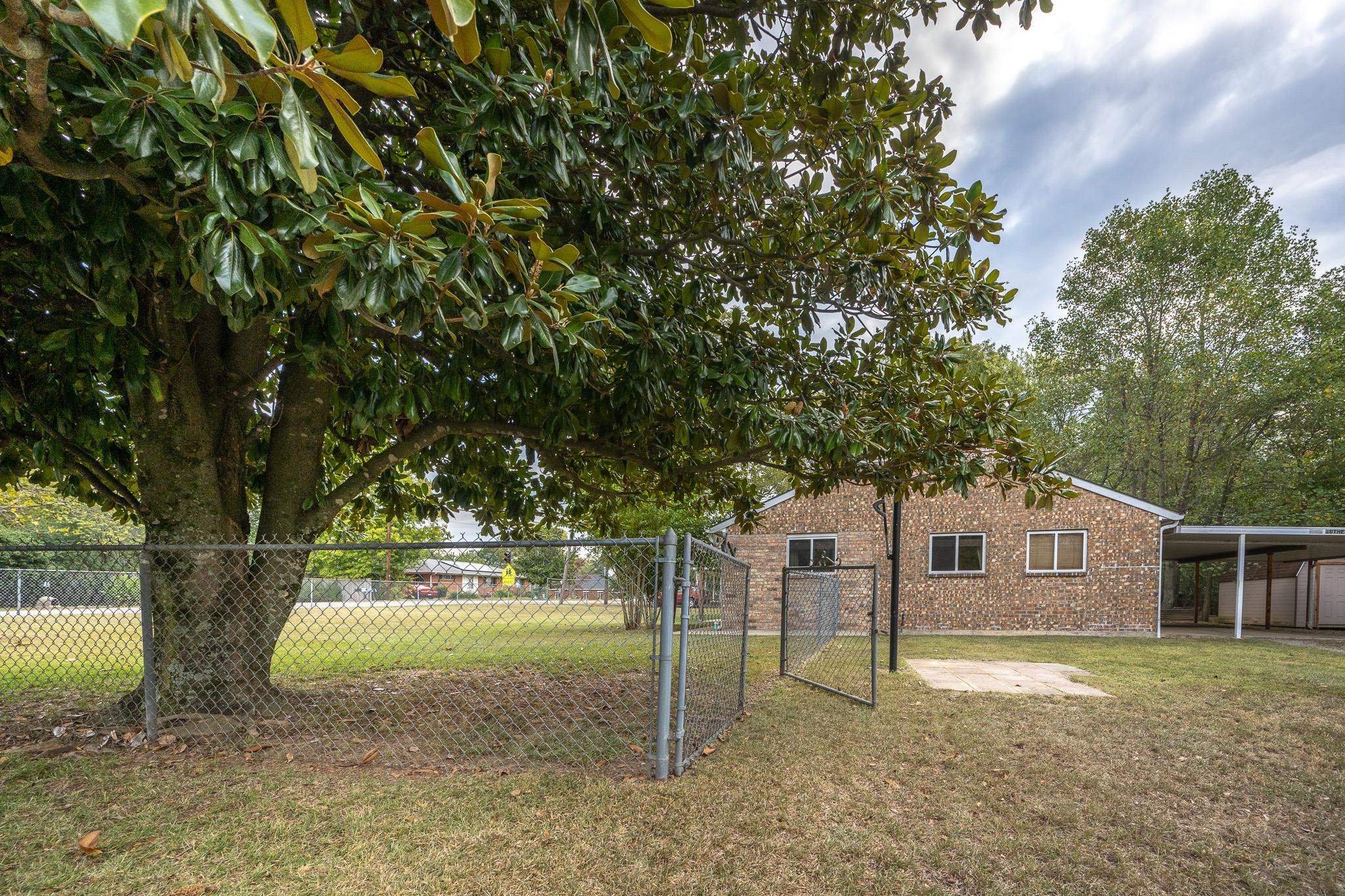 Halls Second - Residential