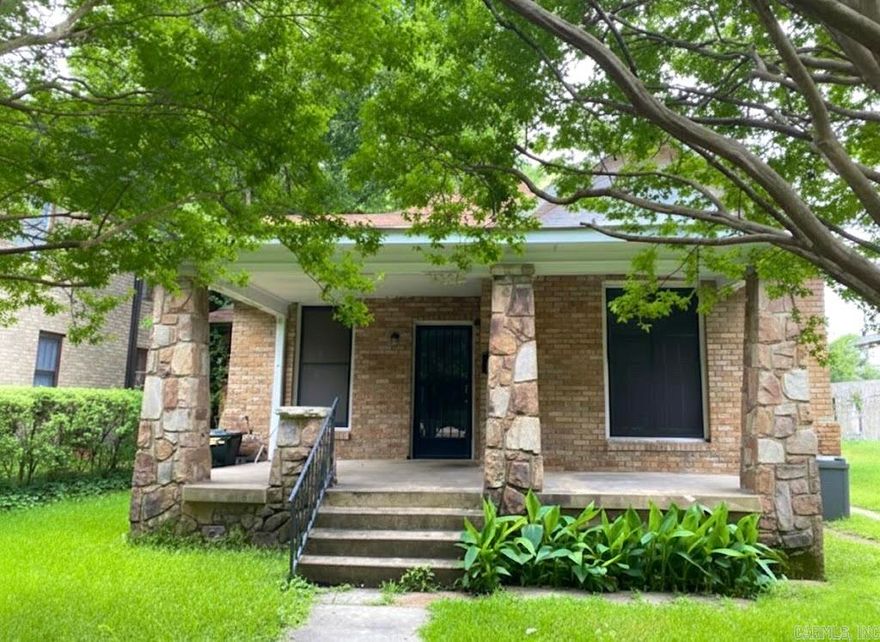 Discover a well maintained duplex in the heart of downtown Little Rock, offering an exceptional opportunity for both investors and owner-occupants. Each unit features 2 bedrooms and 1 bathroom, providing comfortable, functional living spaces with strong rental appeal. Its central location places you just minutes from the interstate, ensuring effortless access to major employers, dining, entertainment, and all that the city has to offer. With its prime location and solid layout, this duplex is fully prepared for its next owner—whether you're looking to expand your portfolio or secure a property with income-producing potential. Agents see remarks.
