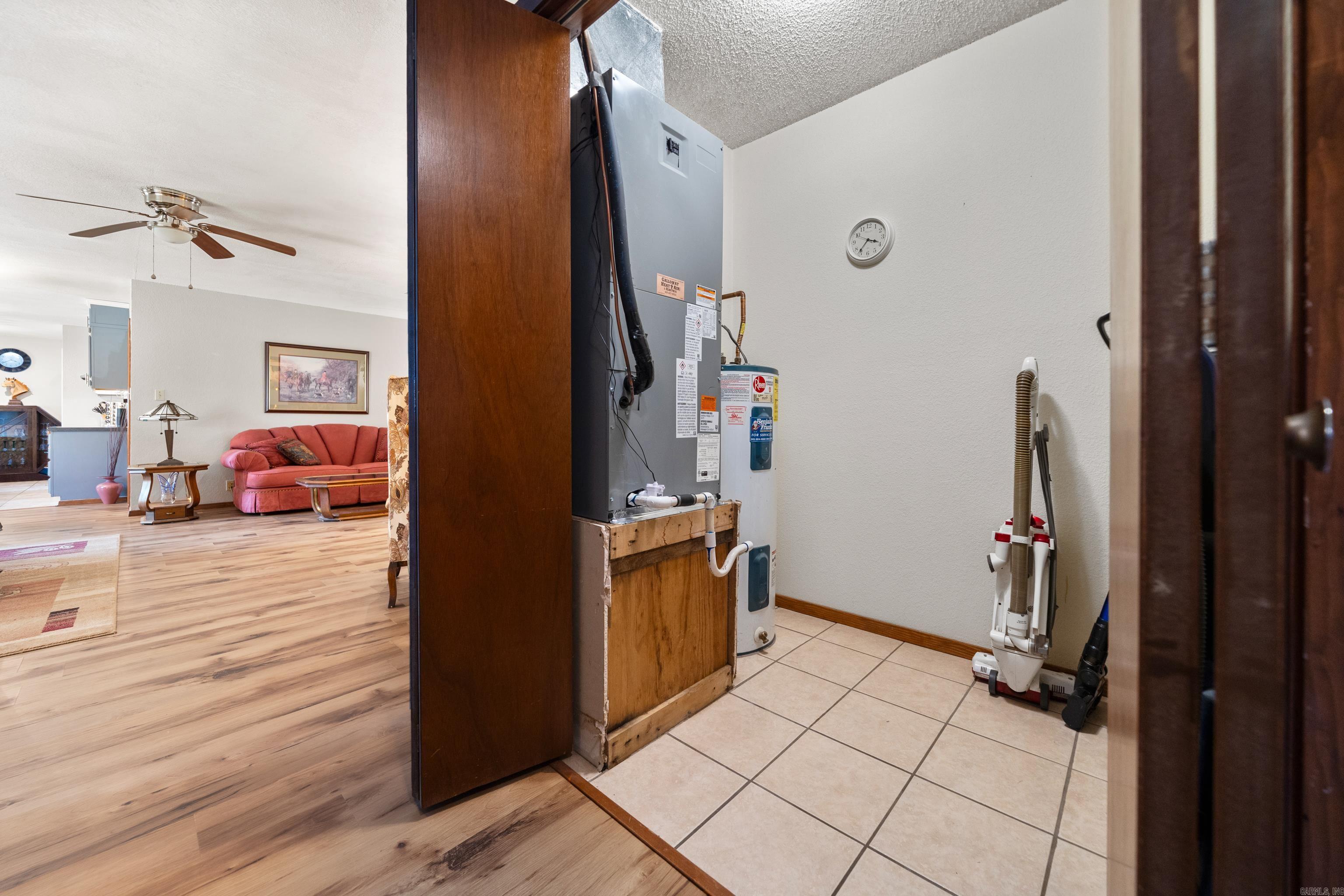 S8-T3S-R19W - Residential