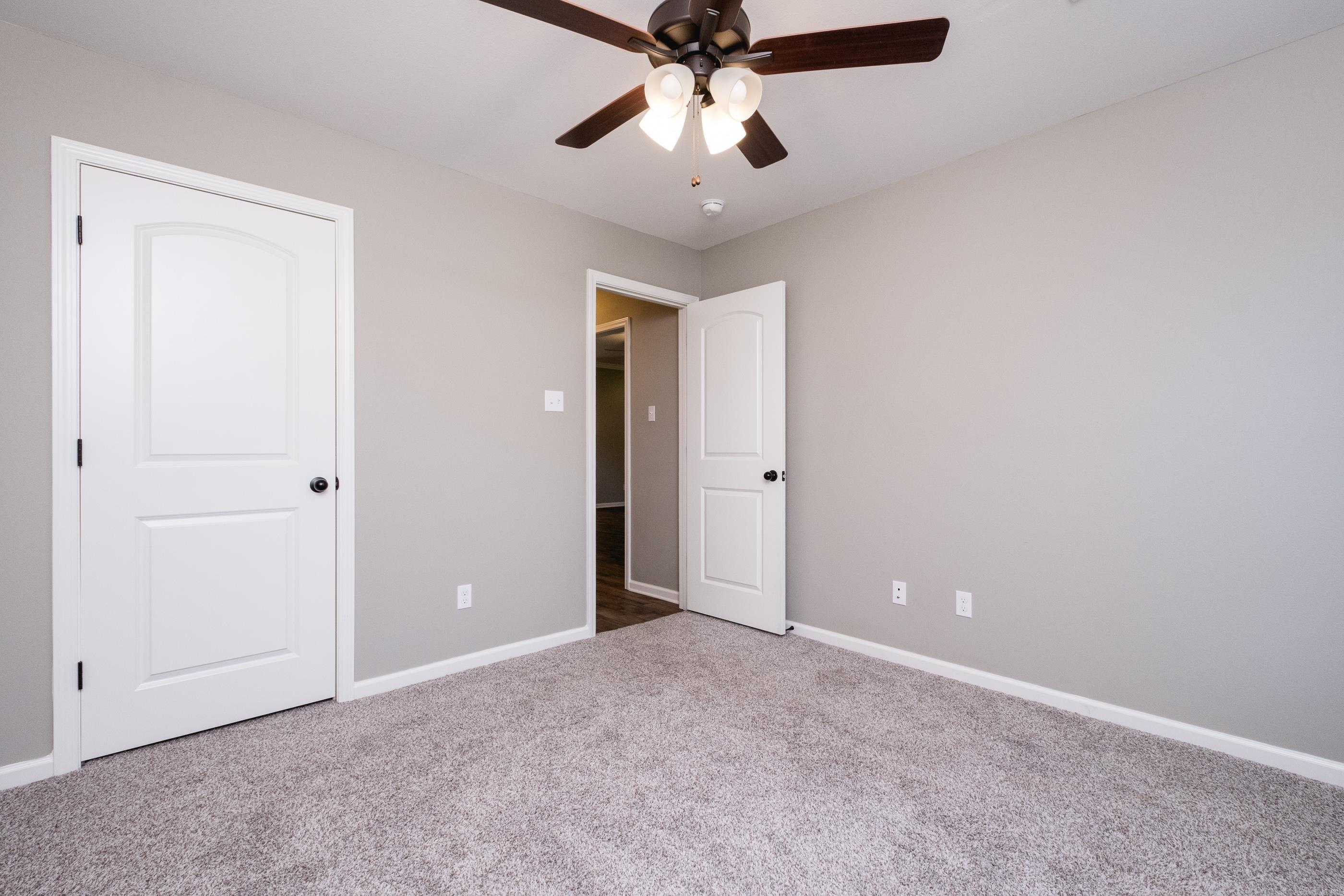 MILLERS GLENN - Residential