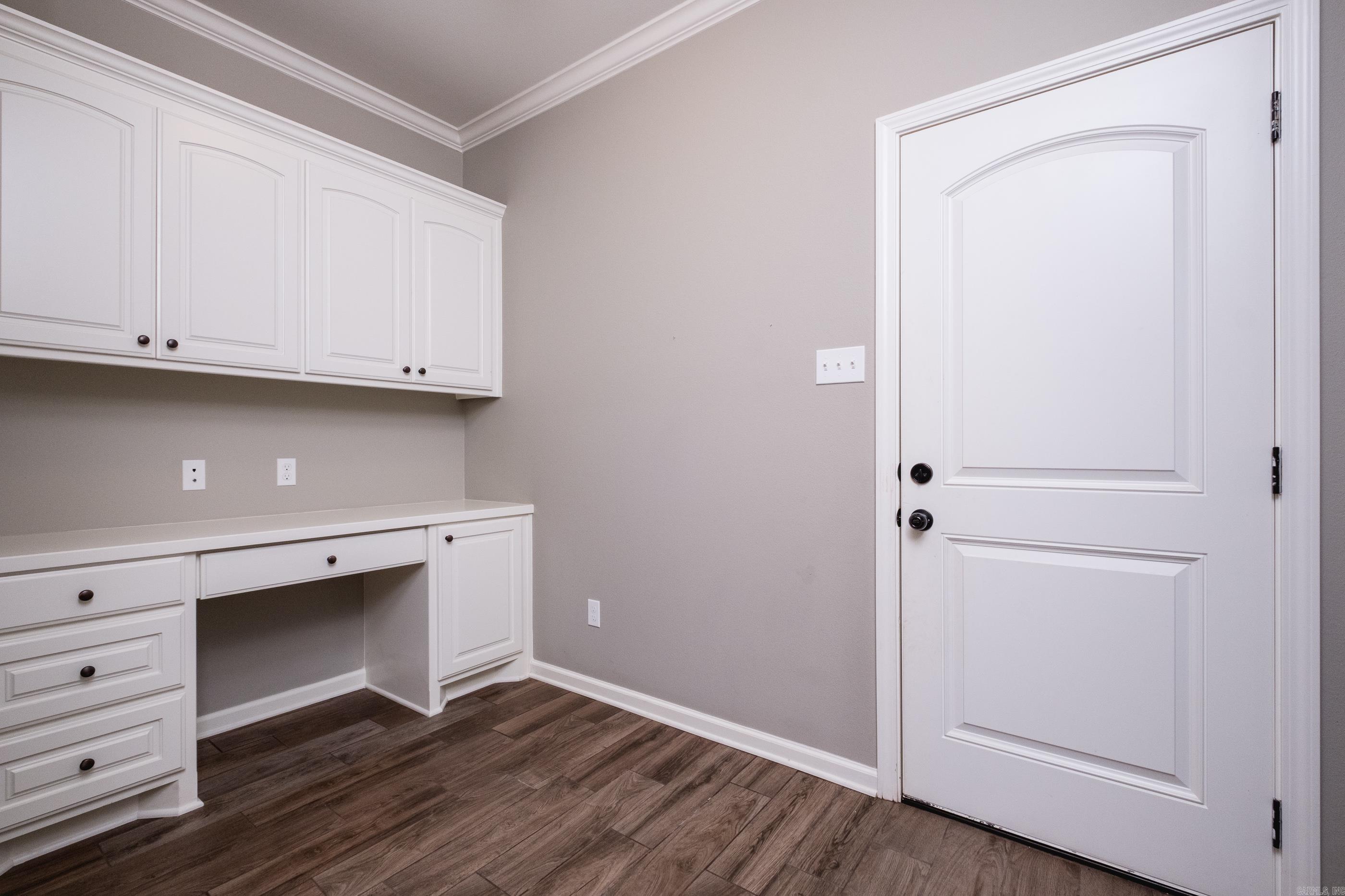 MILLERS GLENN - Residential