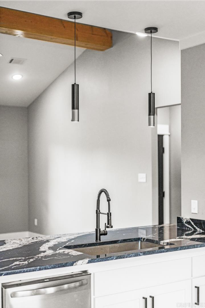 GREYSTONE - Residential