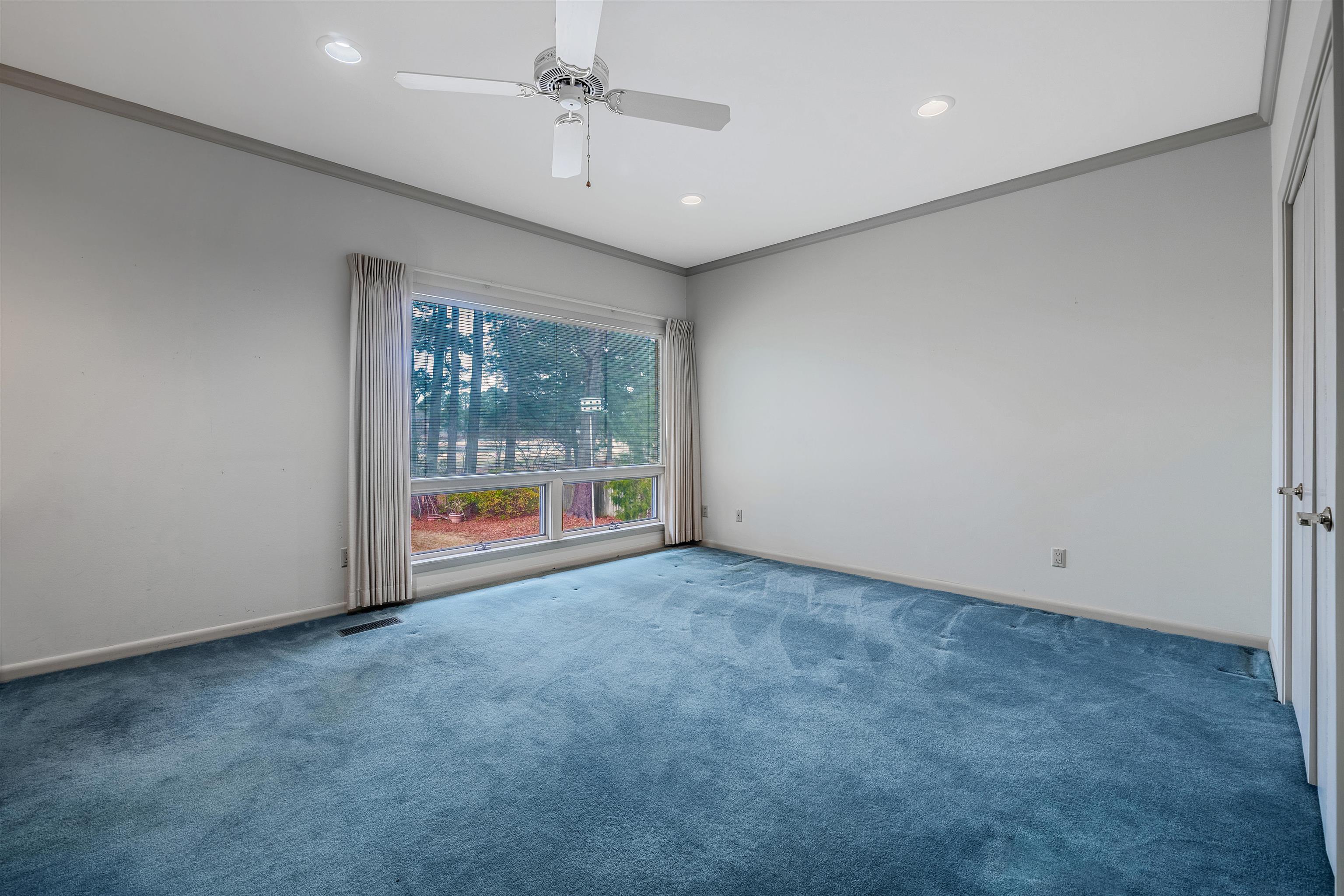 MAUMELLE CLUB MANOR TO CRYSTAL - Residential