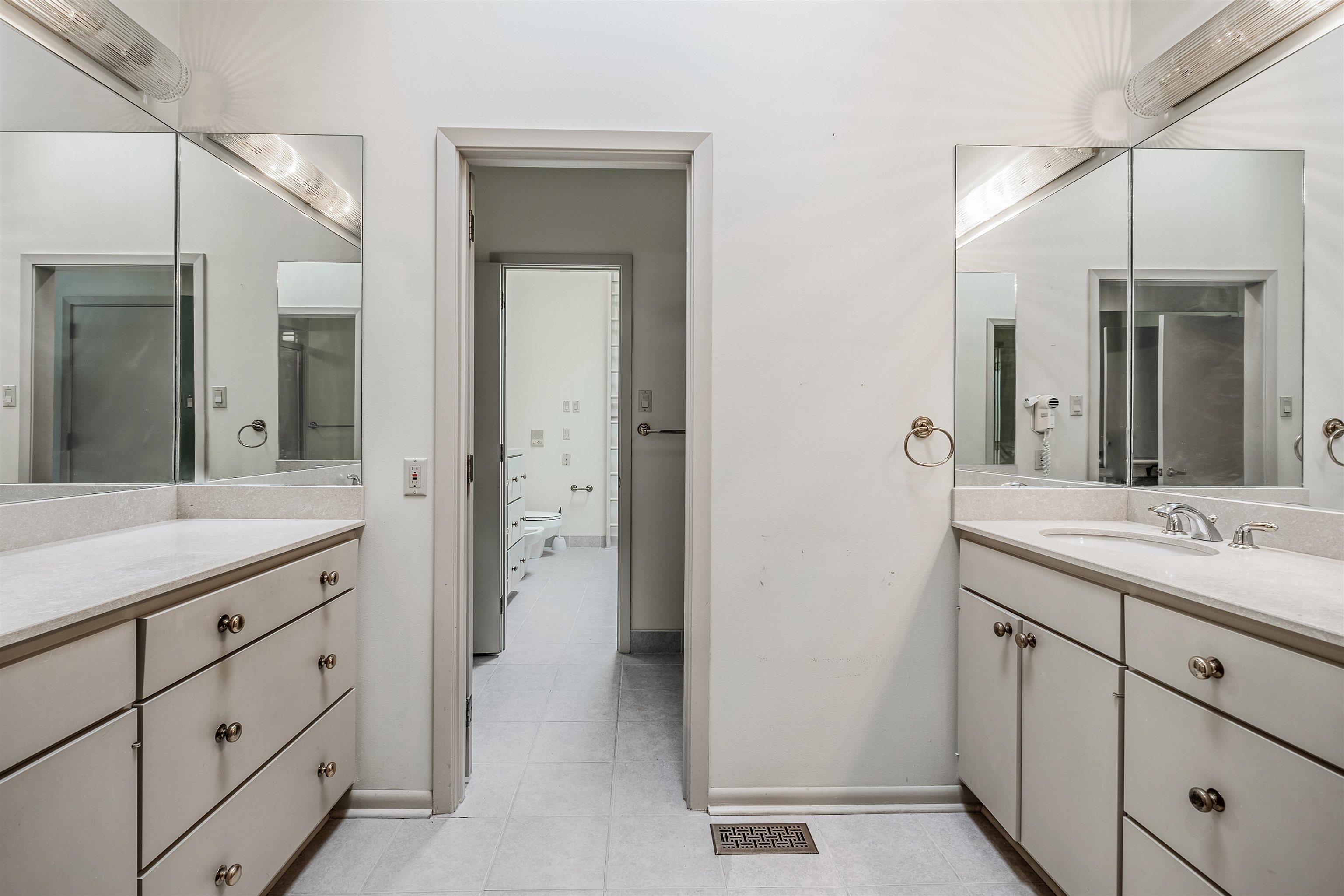 MAUMELLE CLUB MANOR TO CRYSTAL - Residential