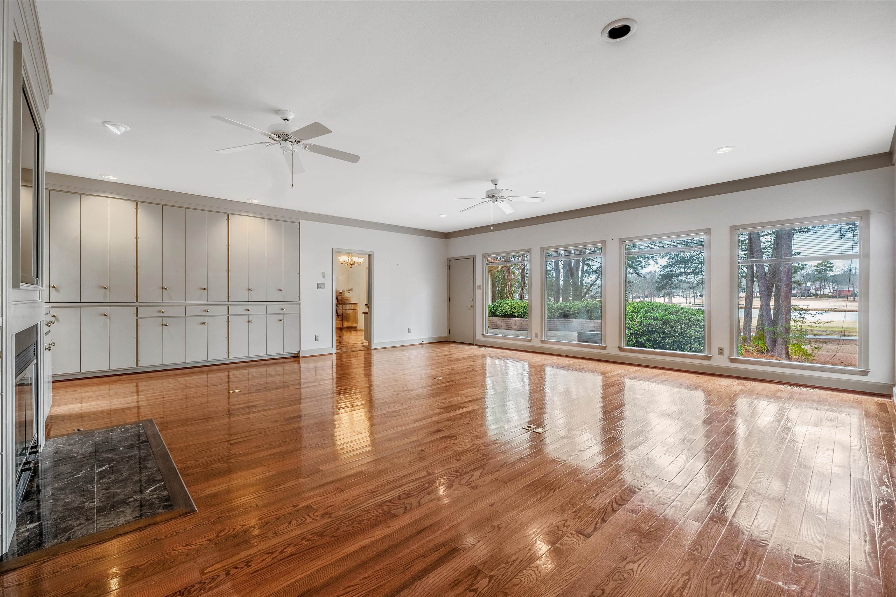 MAUMELLE CLUB MANOR TO CRYSTAL - Residential