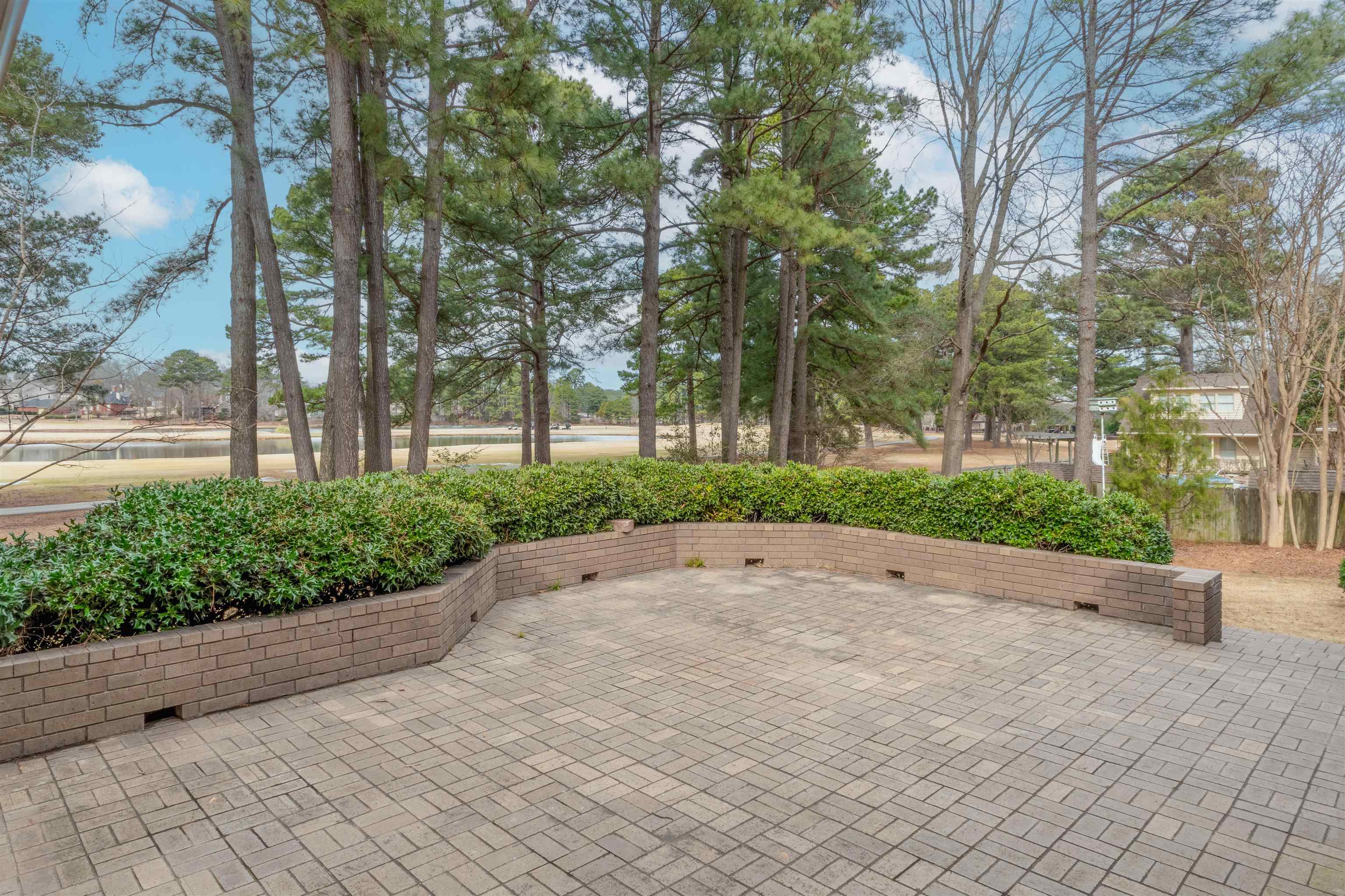 MAUMELLE CLUB MANOR TO CRYSTAL - Residential