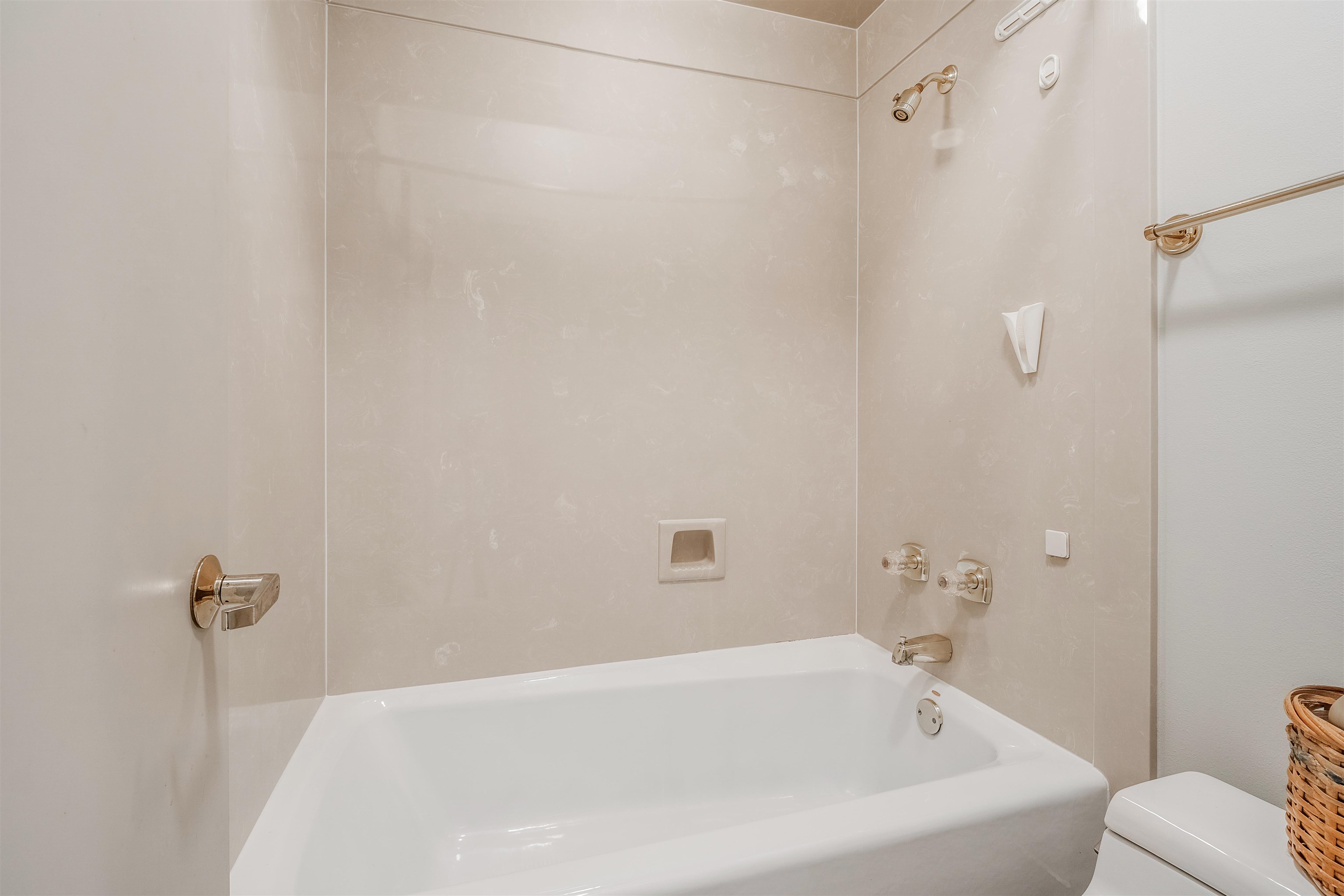 MAUMELLE CLUB MANOR TO CRYSTAL - Residential