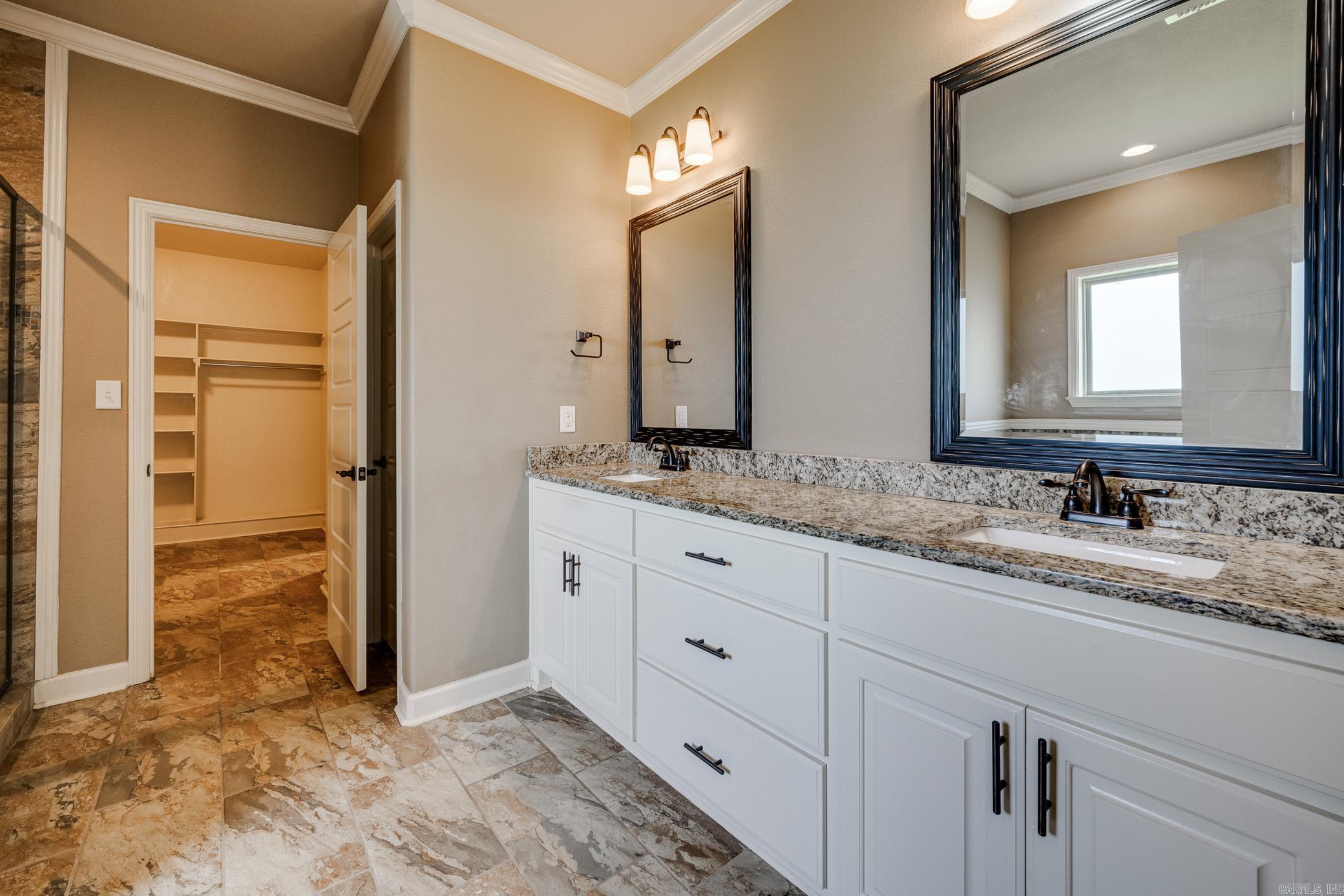 STONE LINKS ADDN - Residential