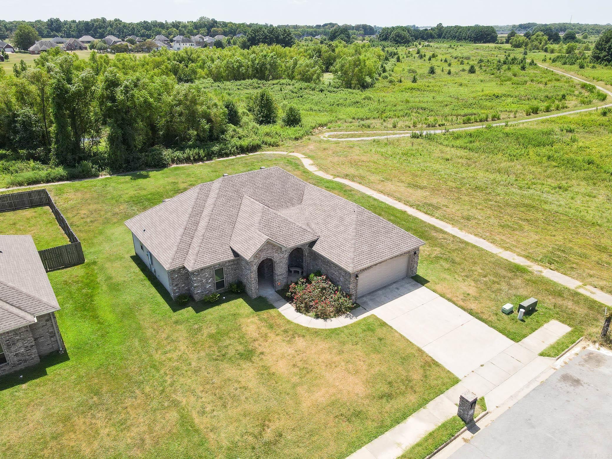 STONE LINKS ADDN - Residential