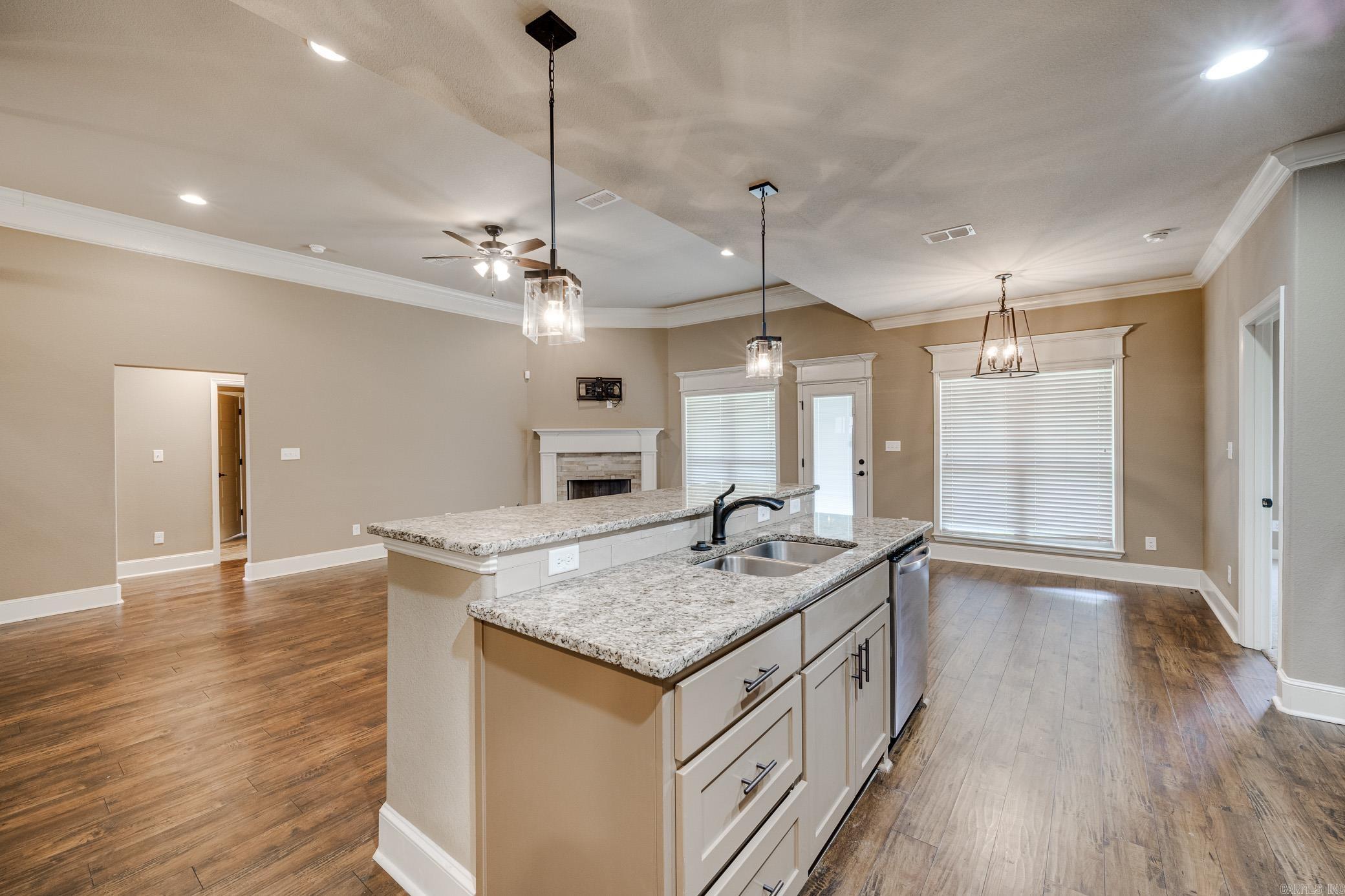 STONE LINKS ADDN - Residential