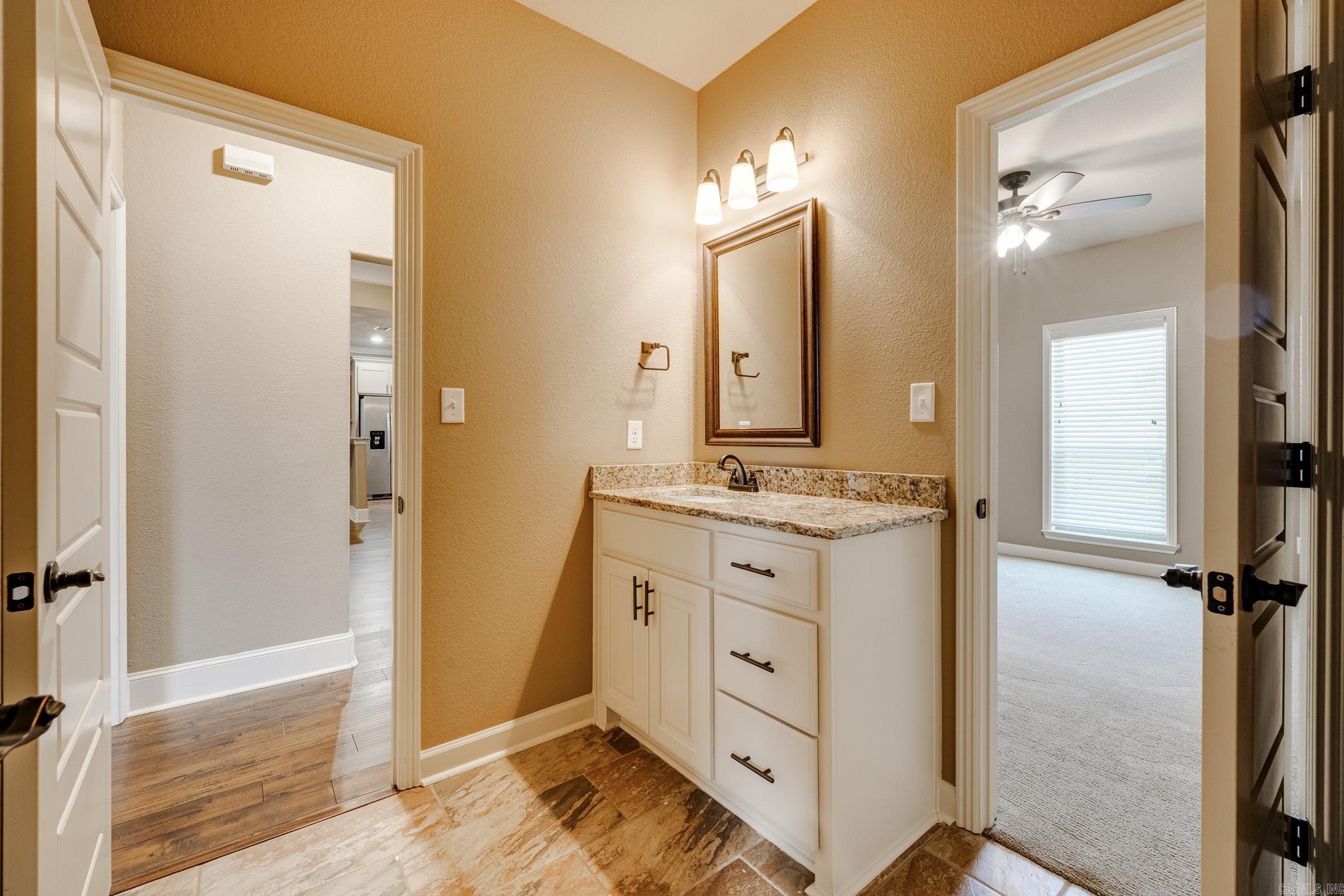 STONE LINKS ADDN - Residential