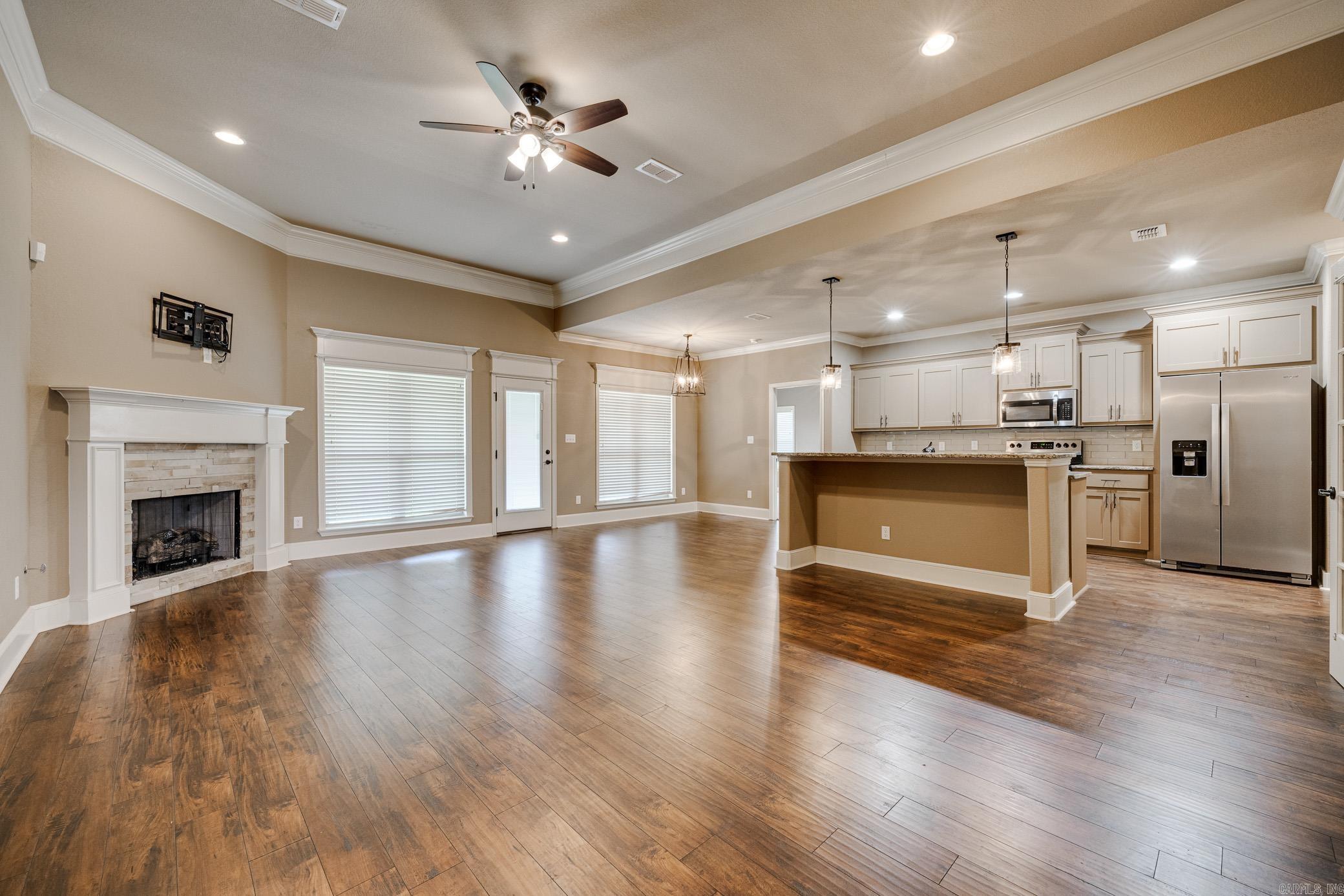 STONE LINKS ADDN - Residential