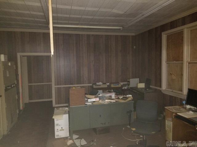 Burns - Commercial Sale