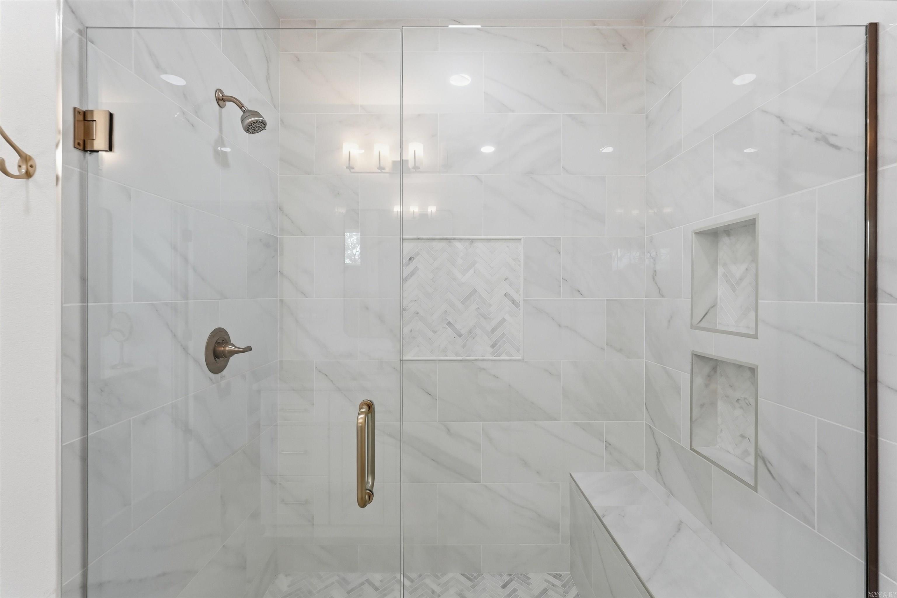 EAGLE RIDGE ESTATES - Residential