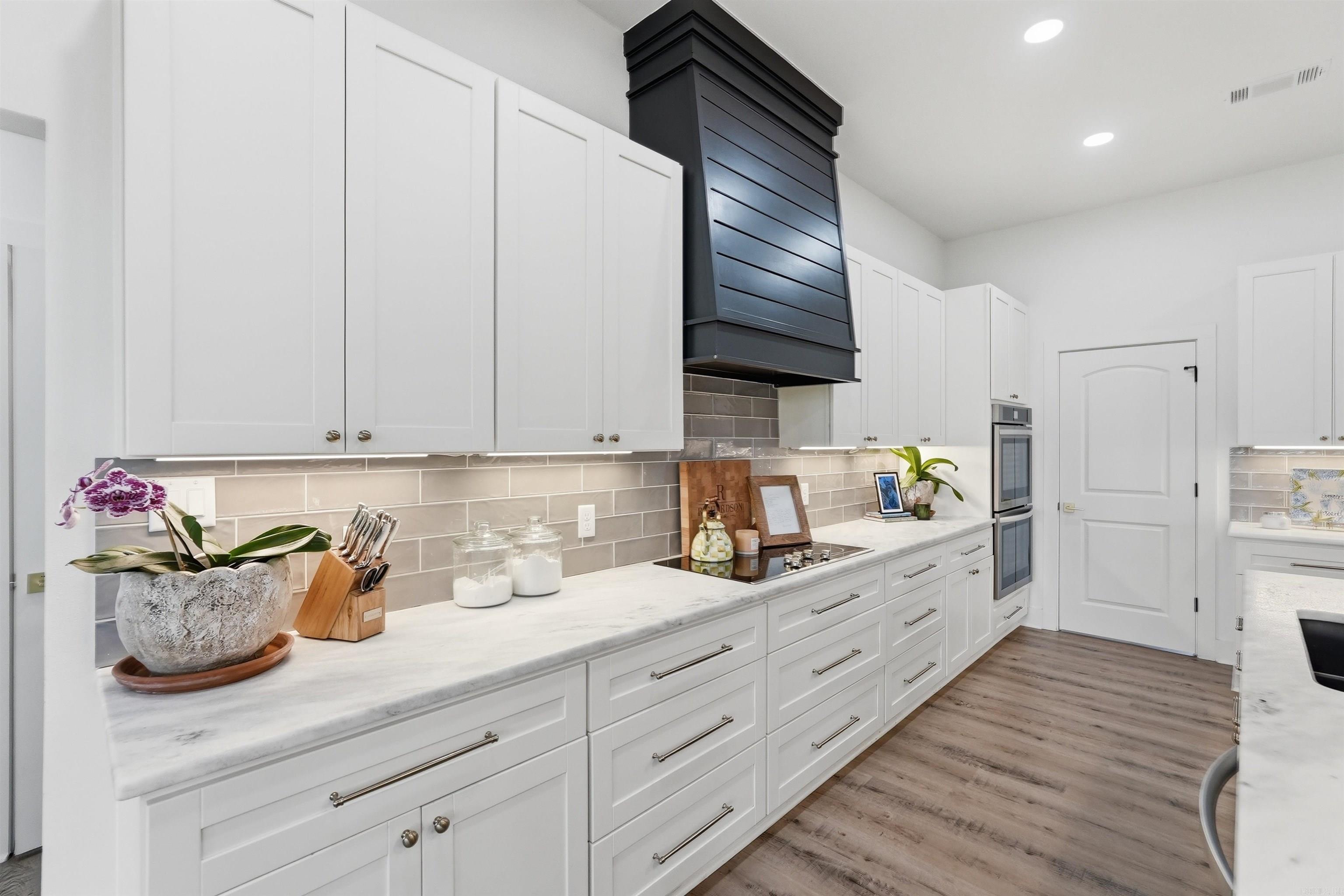 EAGLE RIDGE ESTATES - Residential