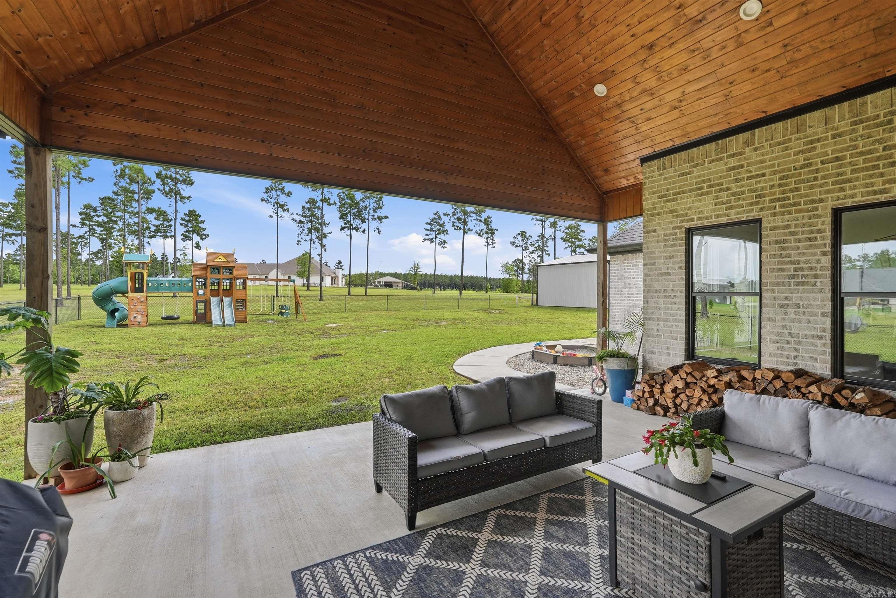 EAGLE RIDGE ESTATES - Residential