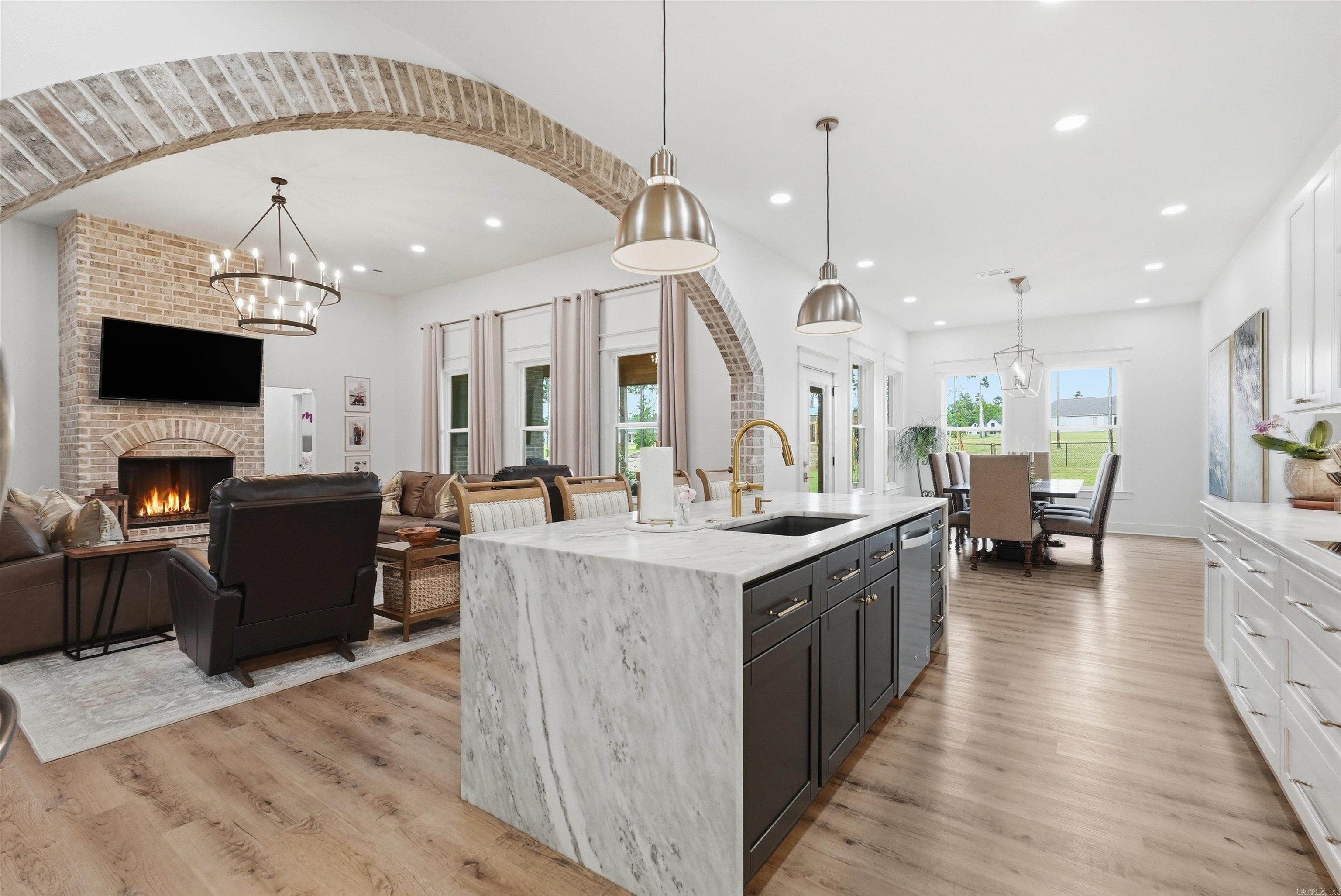 EAGLE RIDGE ESTATES - Residential