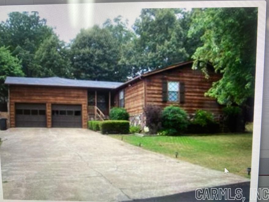 Three bedroom two and a half bath located in the Wolford subdivision. This home has an amazing family room that was made for entertaining guests. Covered deck in the back for the grill master and uncovered for the kids to play in the sun. The sellers have recently painted almost the entire inside and a new shingles in June 2023. Request your viewing today before it is gone.