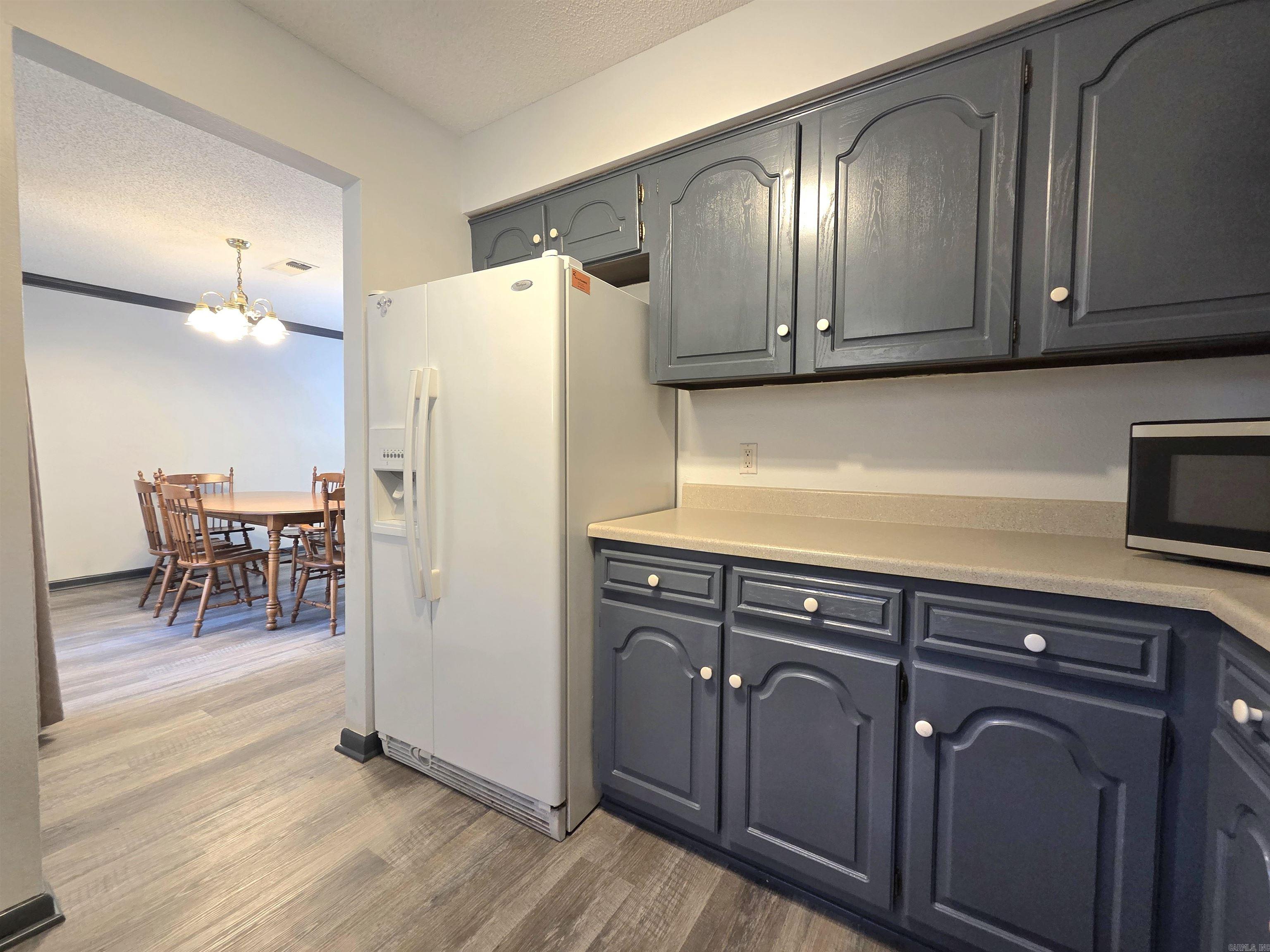 VALENCIA COURTS - Residential