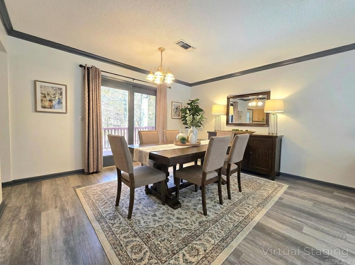 VALENCIA COURTS - Residential