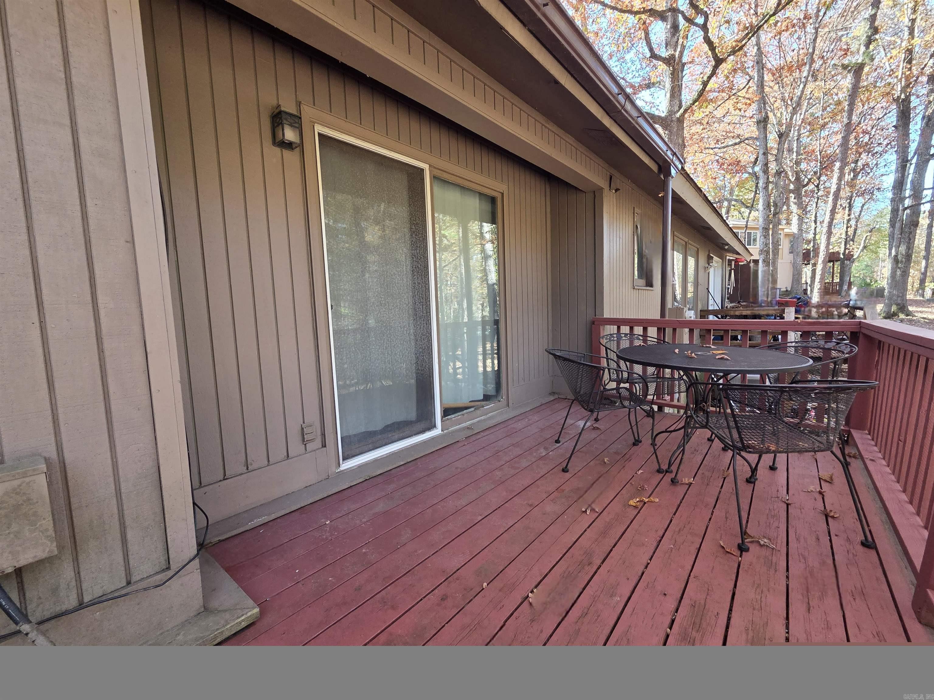 VALENCIA COURTS - Residential