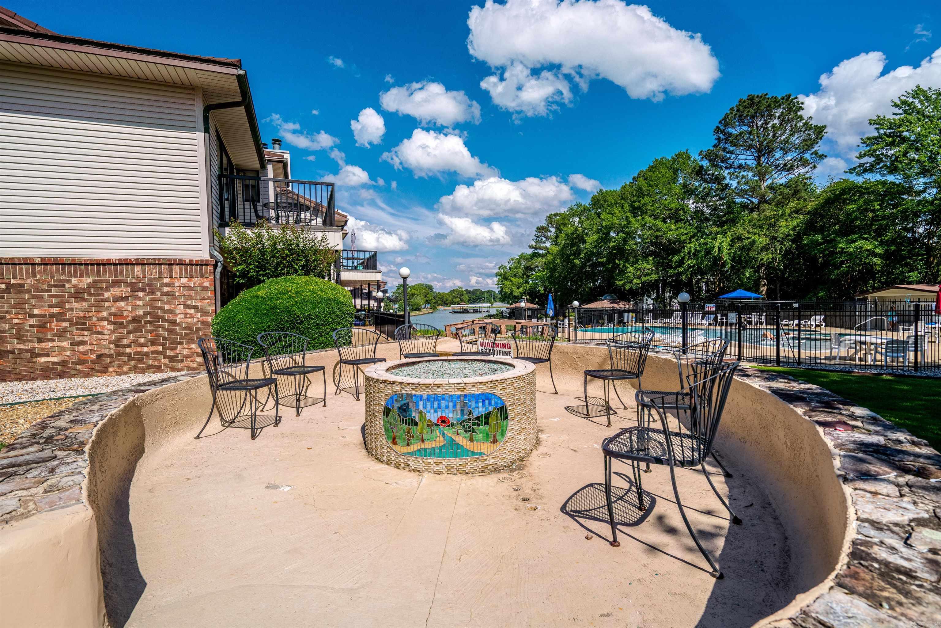 EMERALD ISLE HPR - Residential