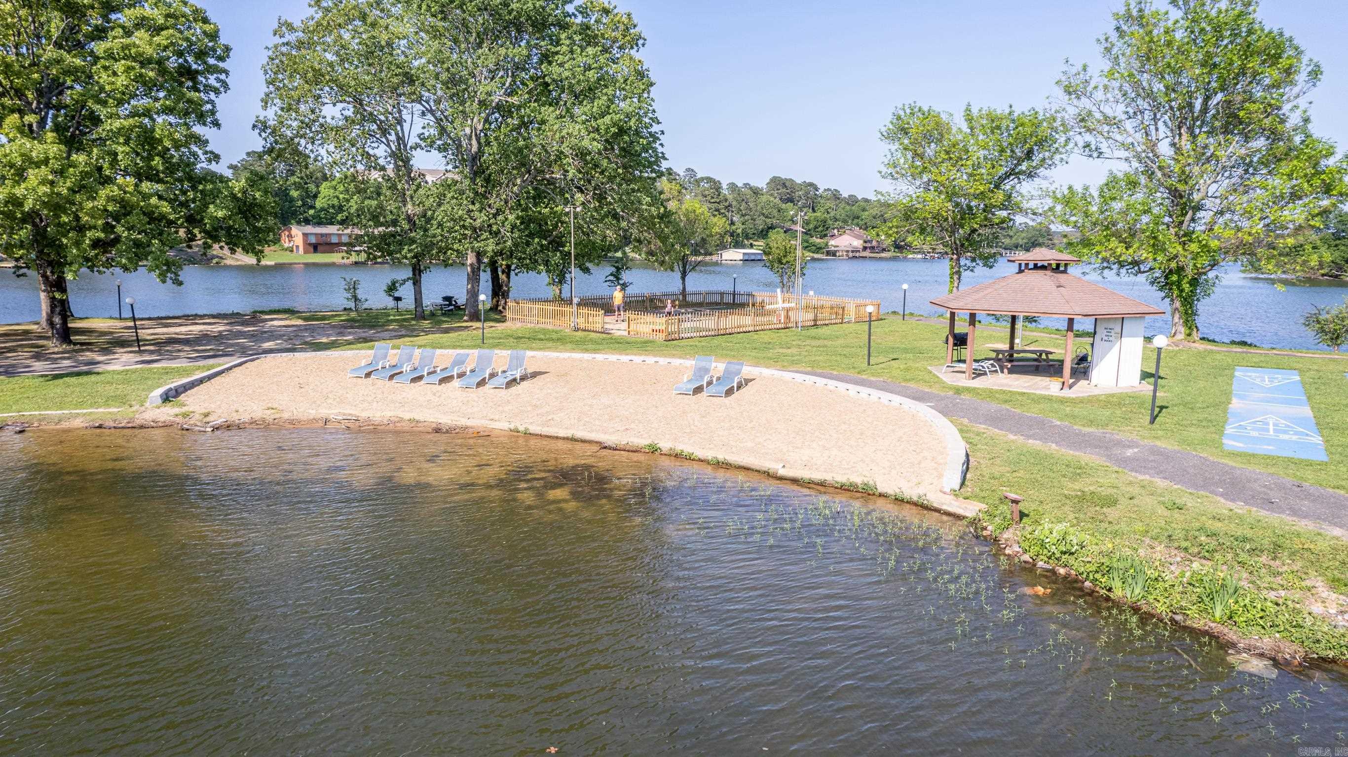 EMERALD ISLE HPR - Residential
