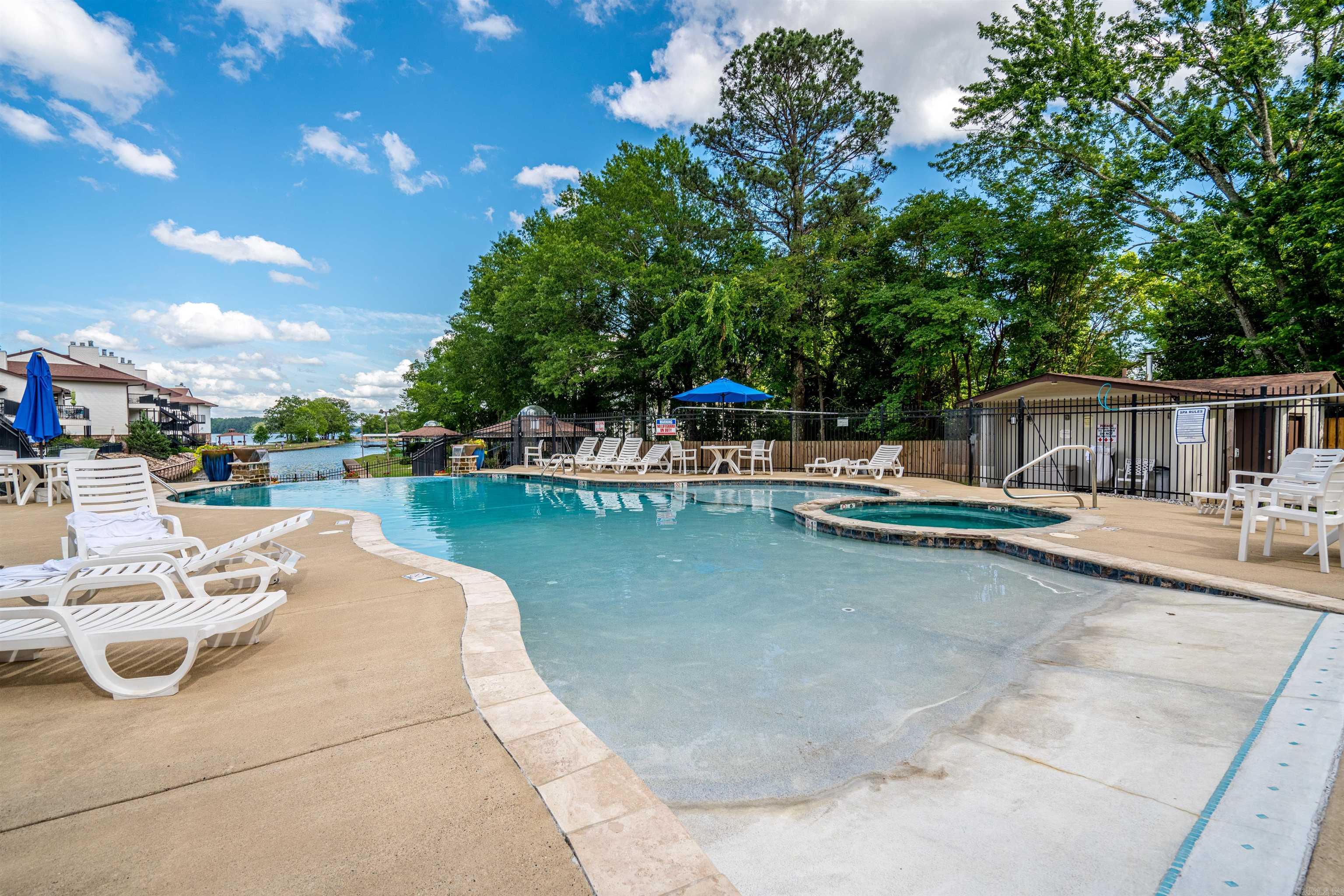 EMERALD ISLE HPR - Residential