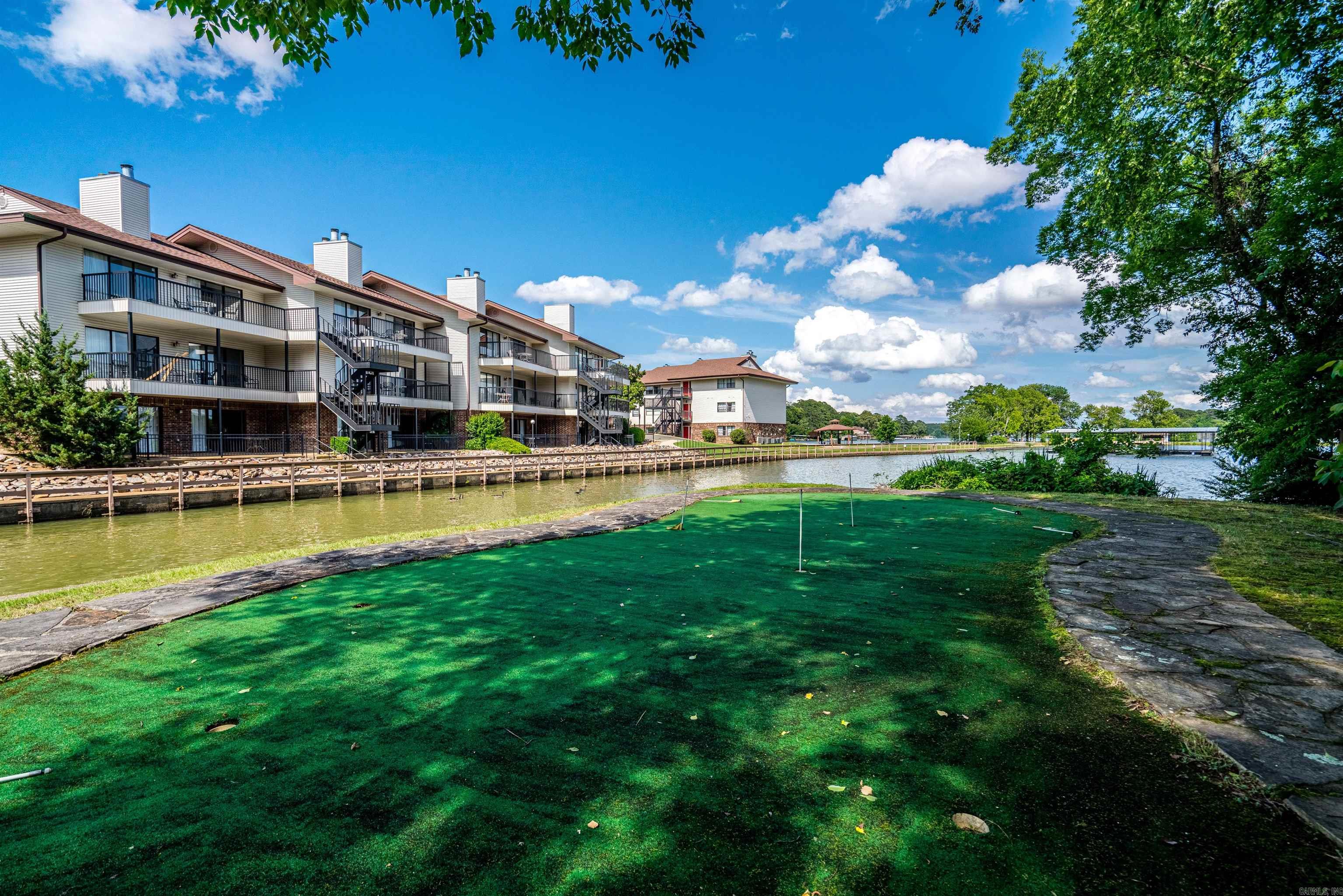 EMERALD ISLE HPR - Residential