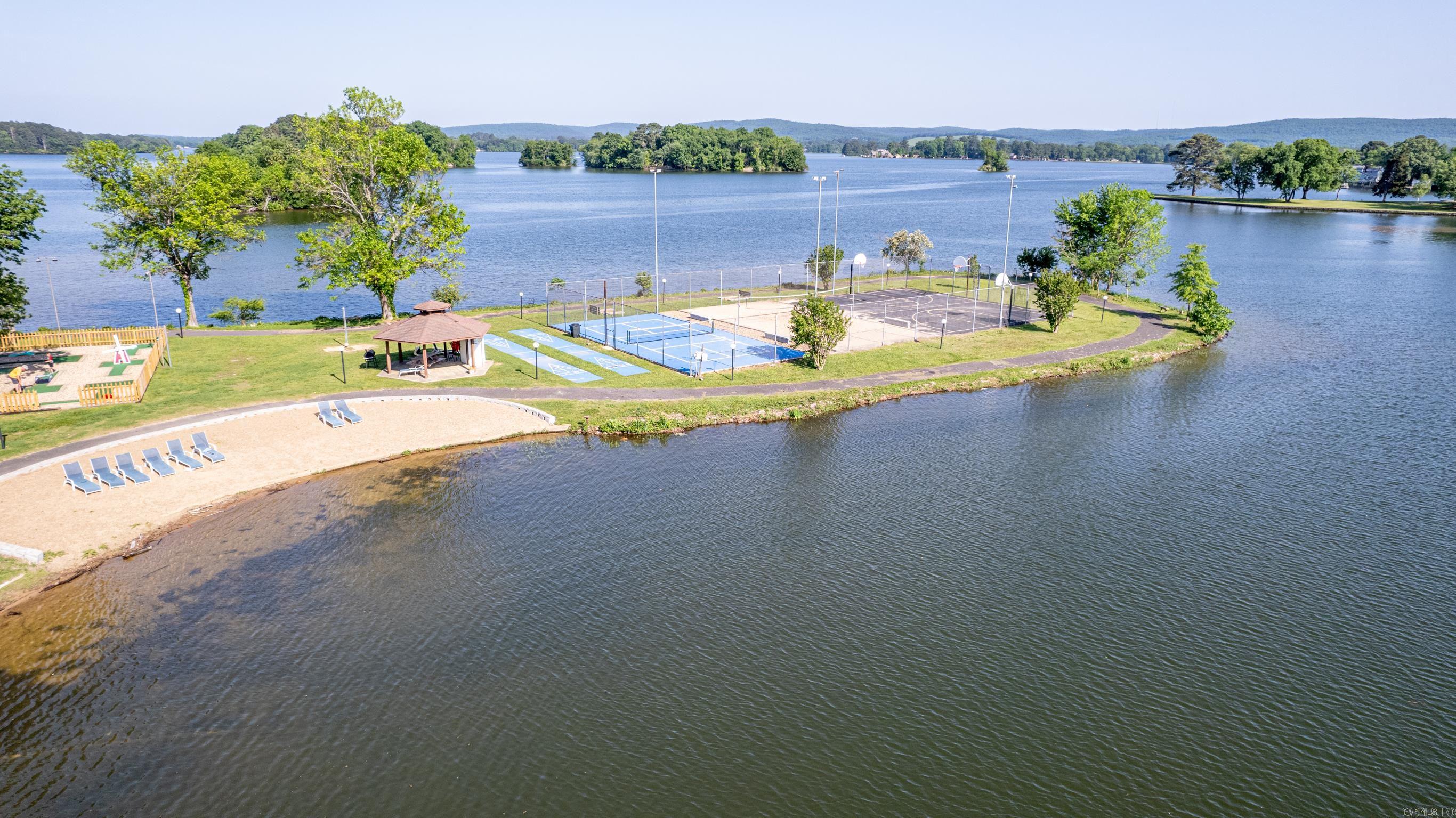 EMERALD ISLE HPR - Residential
