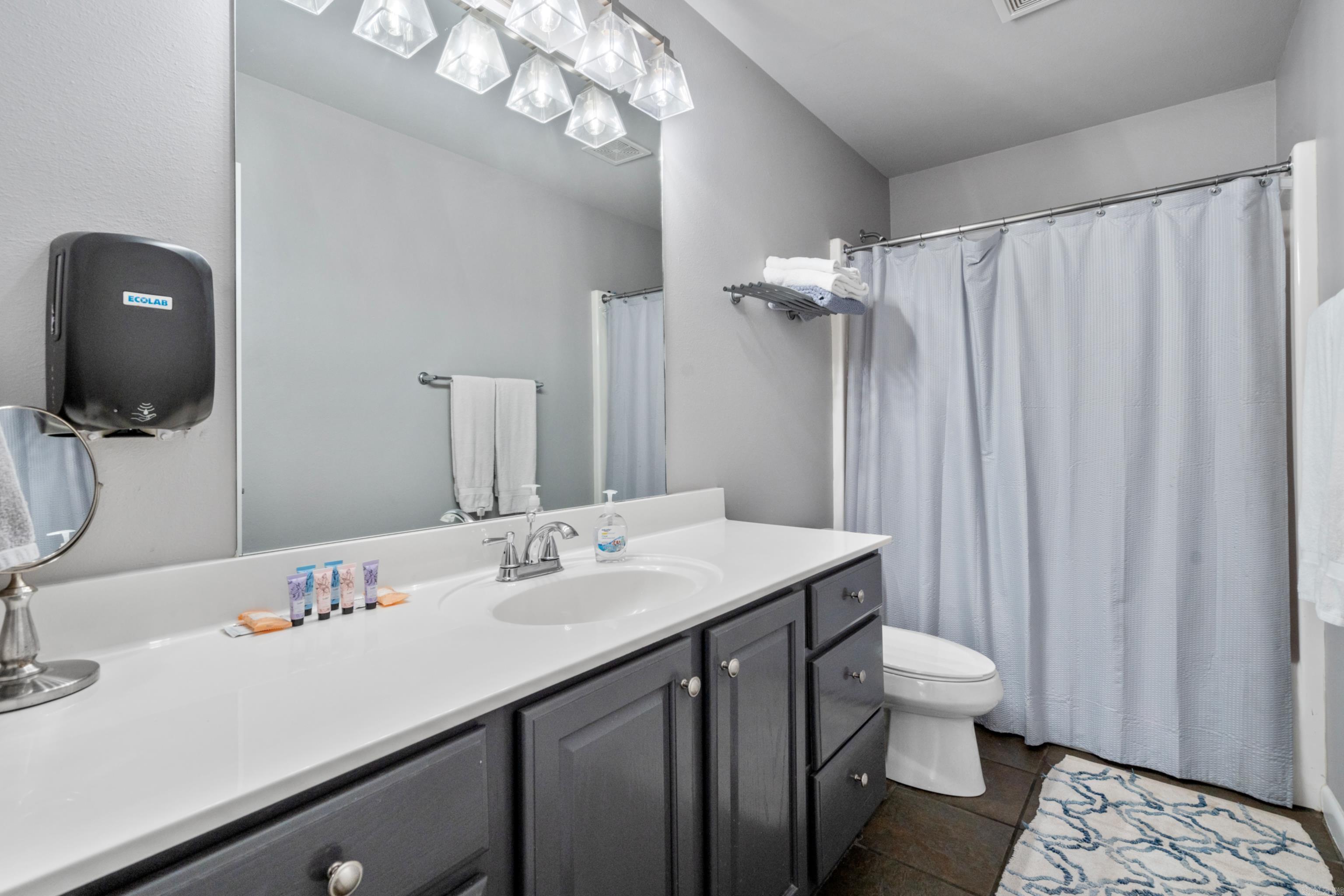 EMERALD ISLE HPR - Residential