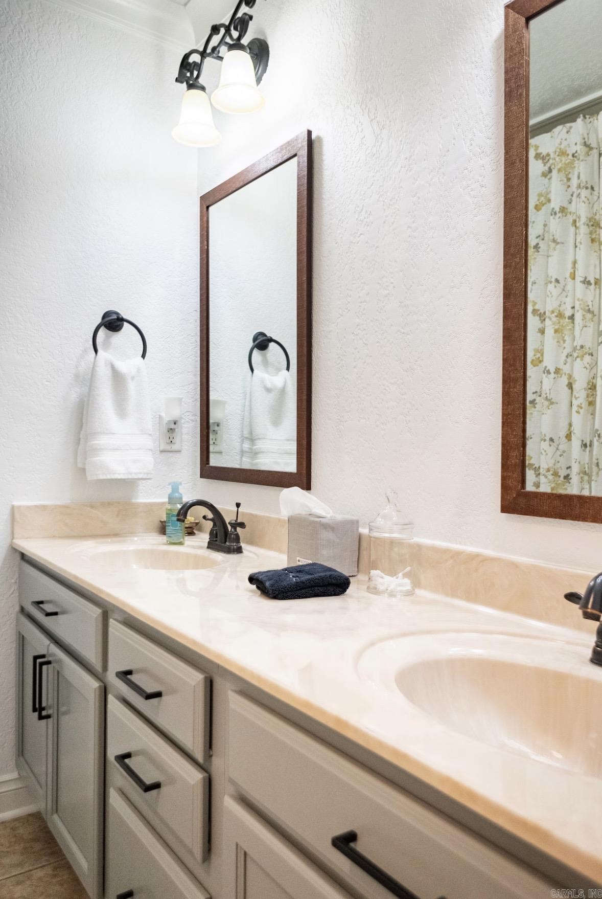 DIAMONDHEAD - Residential