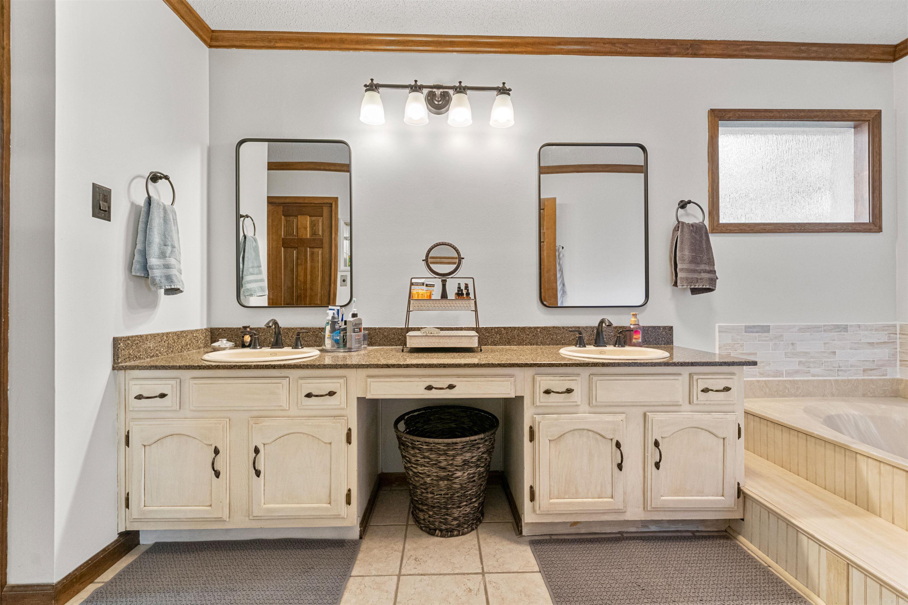 OVERBROOK - Residential