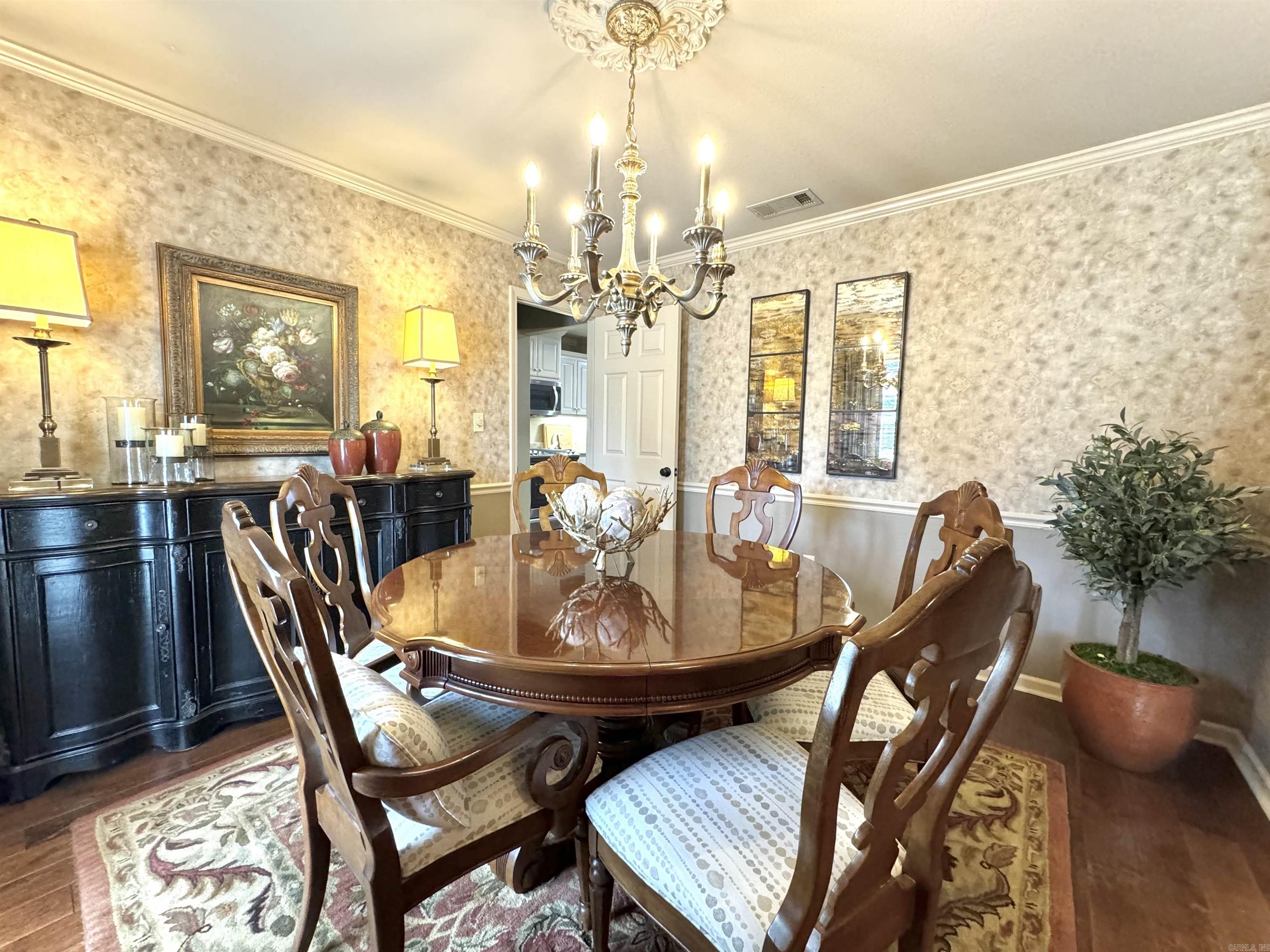 RIVER OAKS - Residential