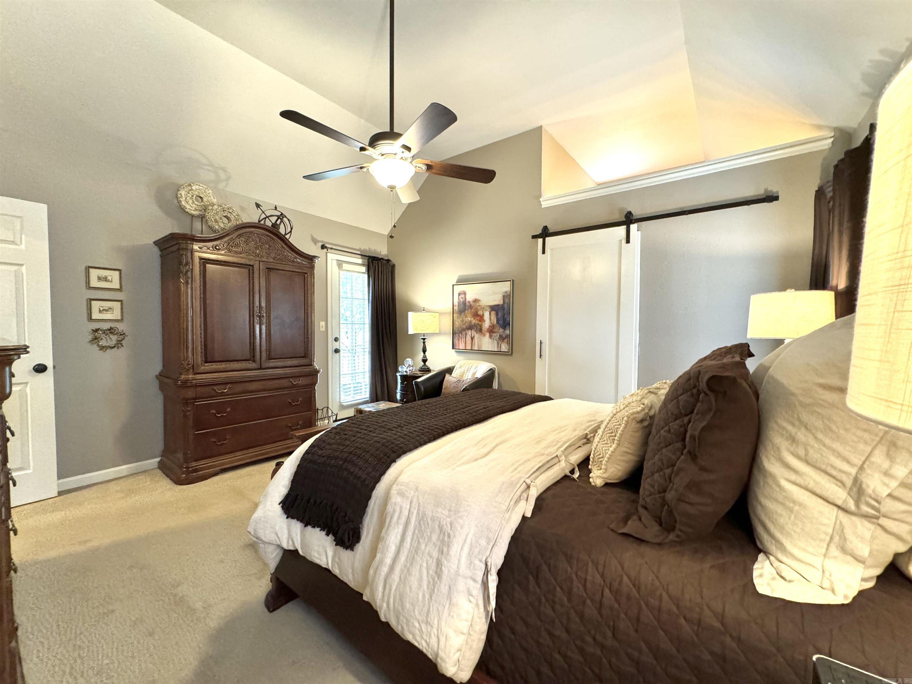 RIVER OAKS - Residential