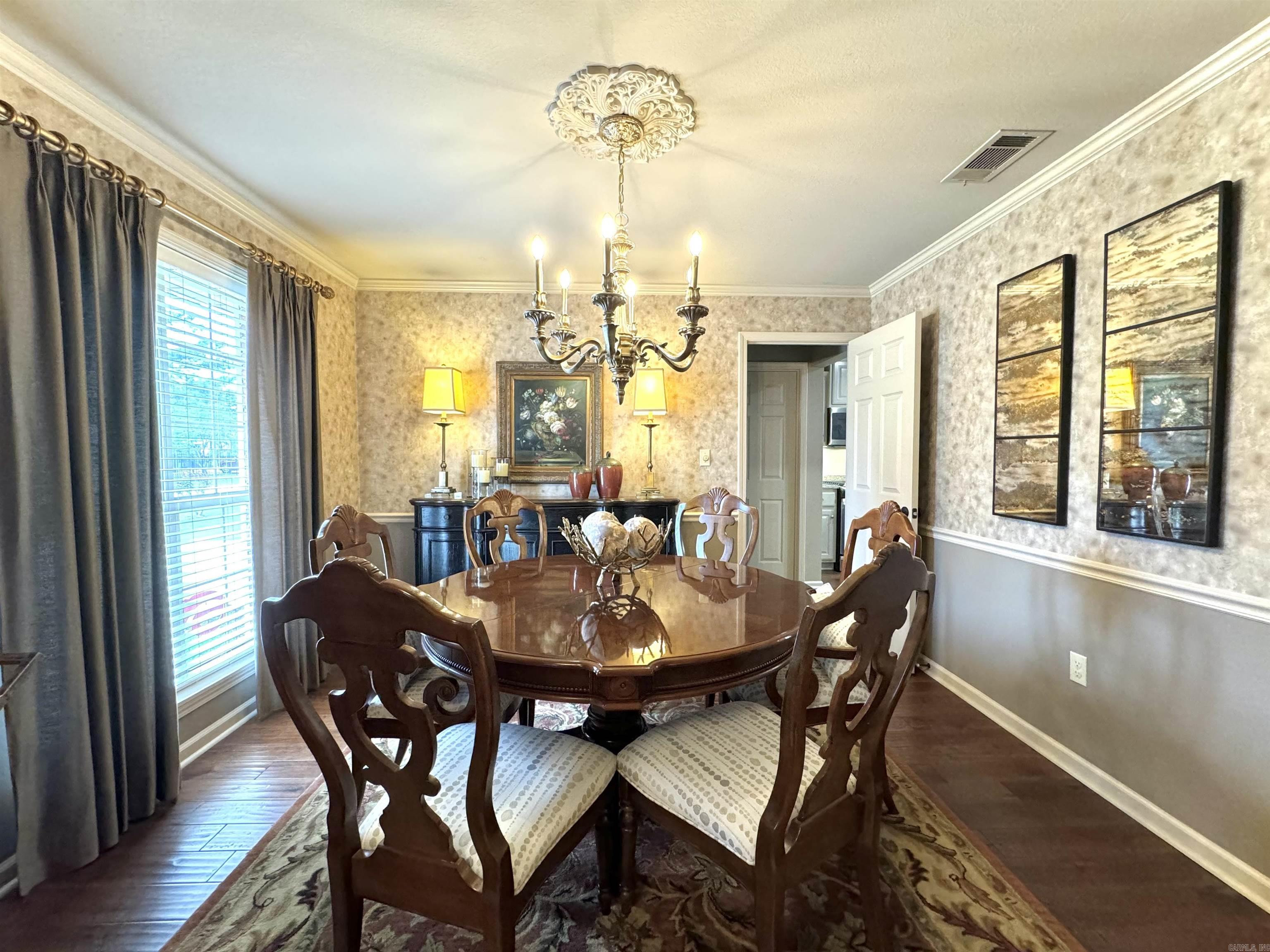 RIVER OAKS - Residential