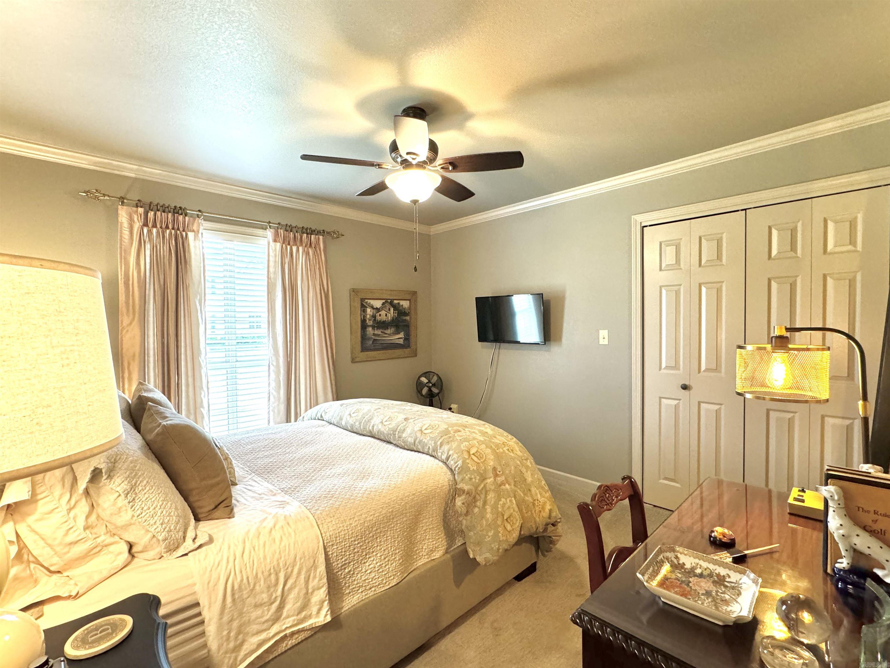 RIVER OAKS - Residential